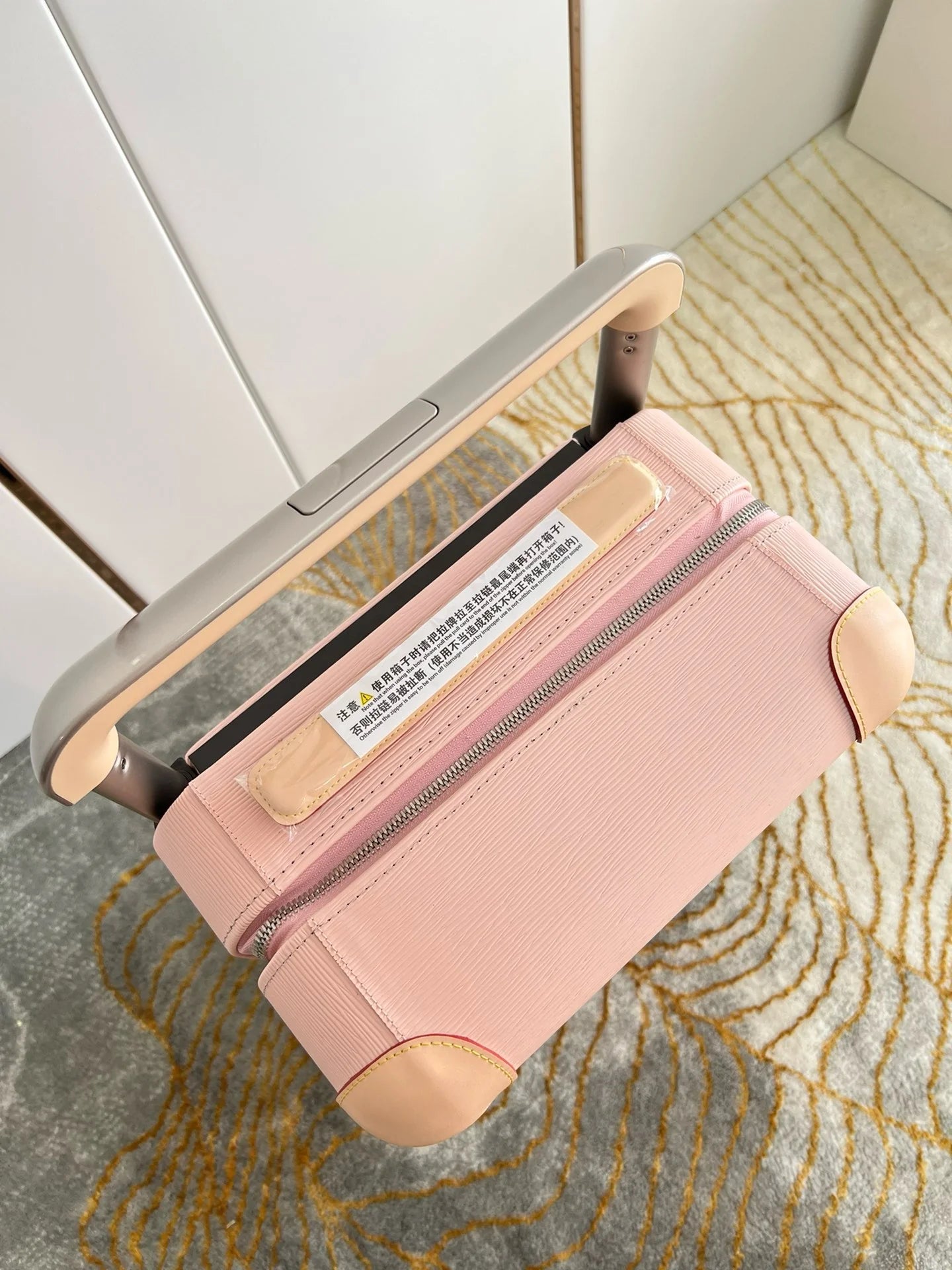 LV LUGGAGE