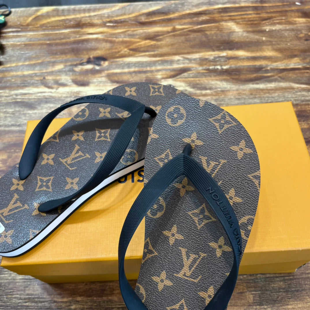 LV SANDAL