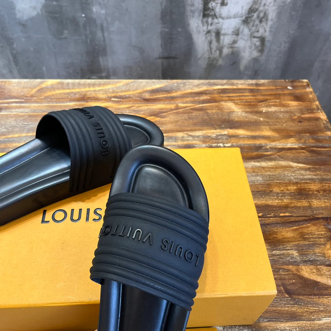 LV SANDAL
