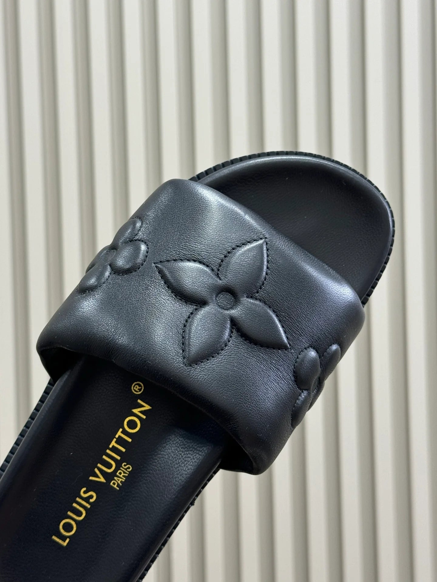 LV SANDAL
