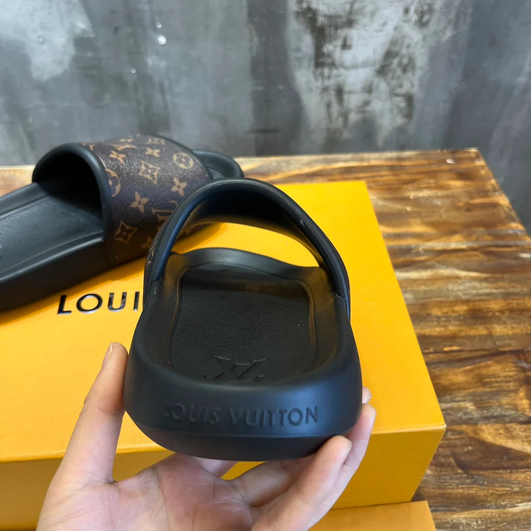 LV SANDAL