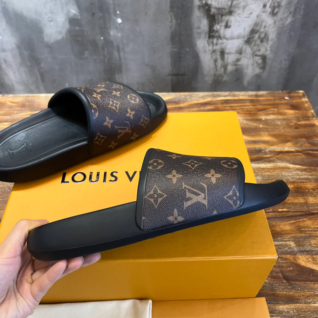 LV SANDAL
