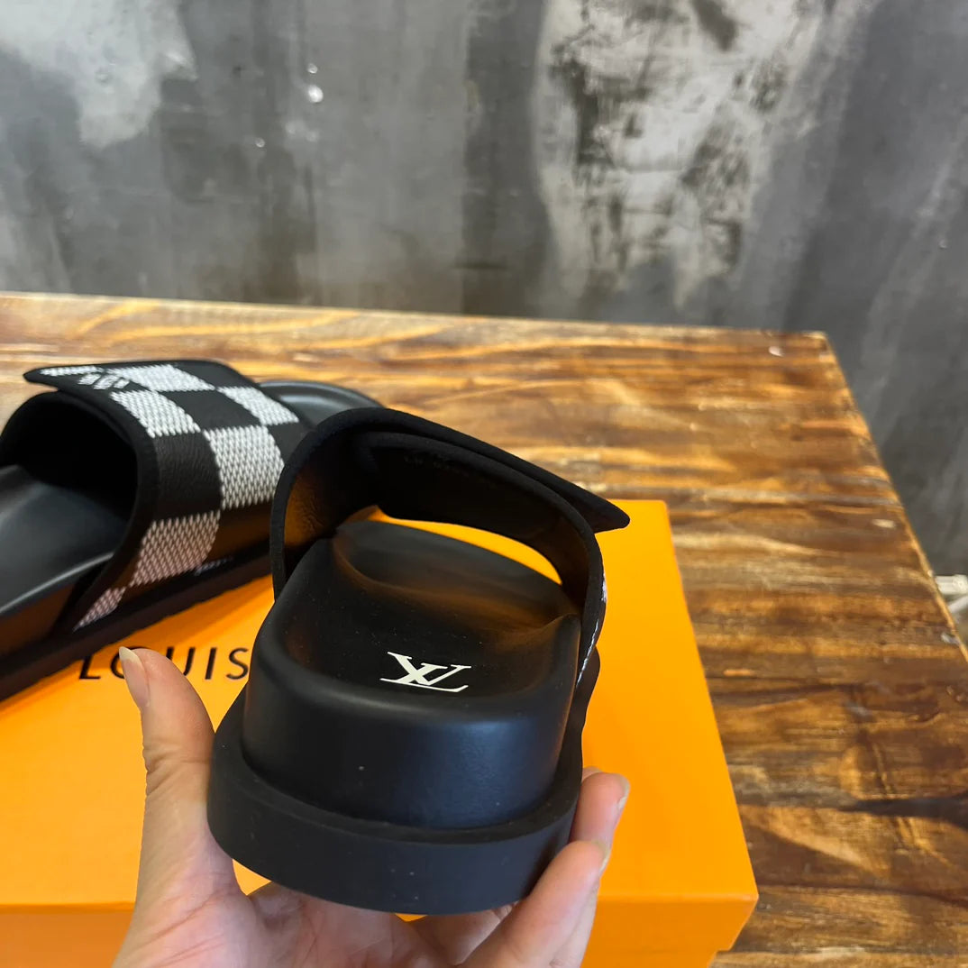 LV SANDAL