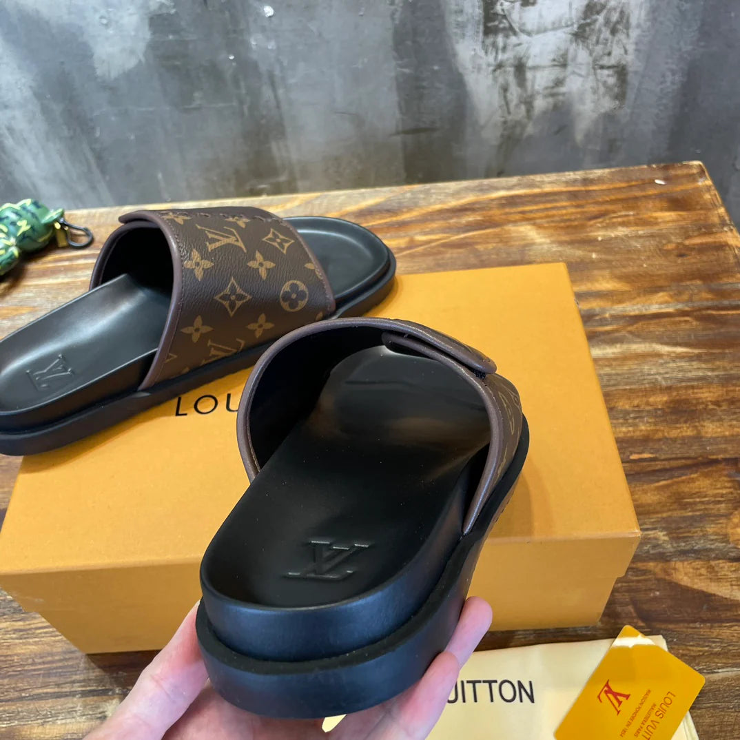 LV SANDAL