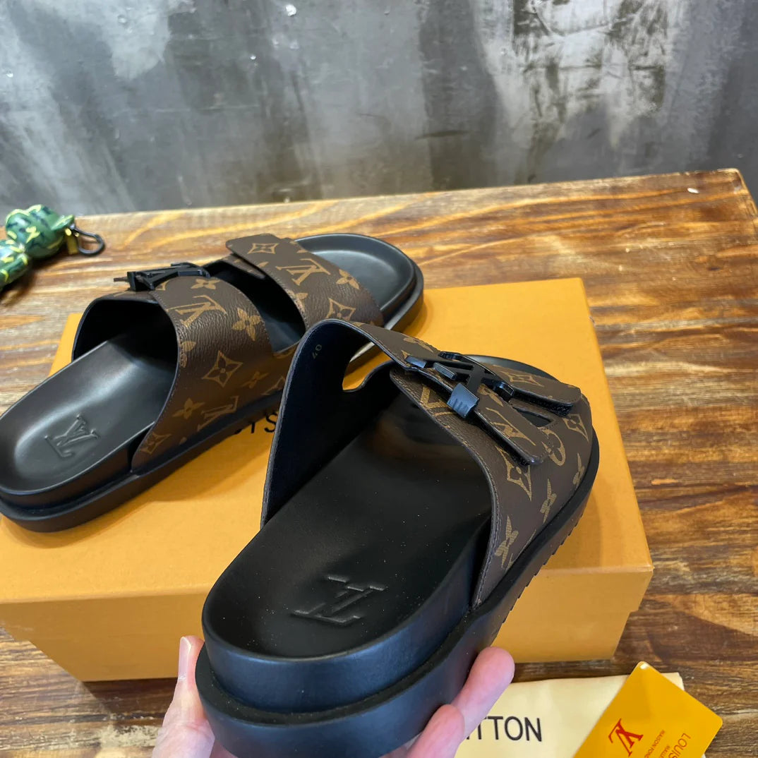 LV SANDAL