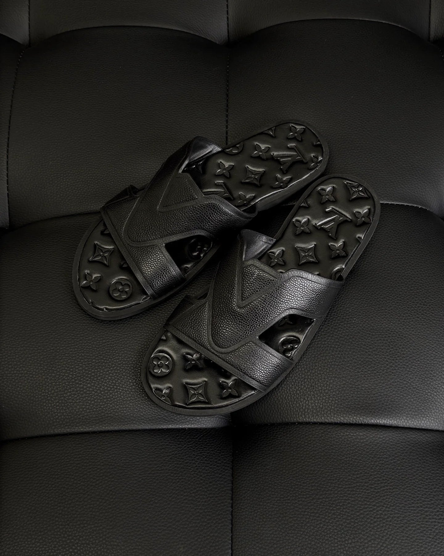LV SANDAL