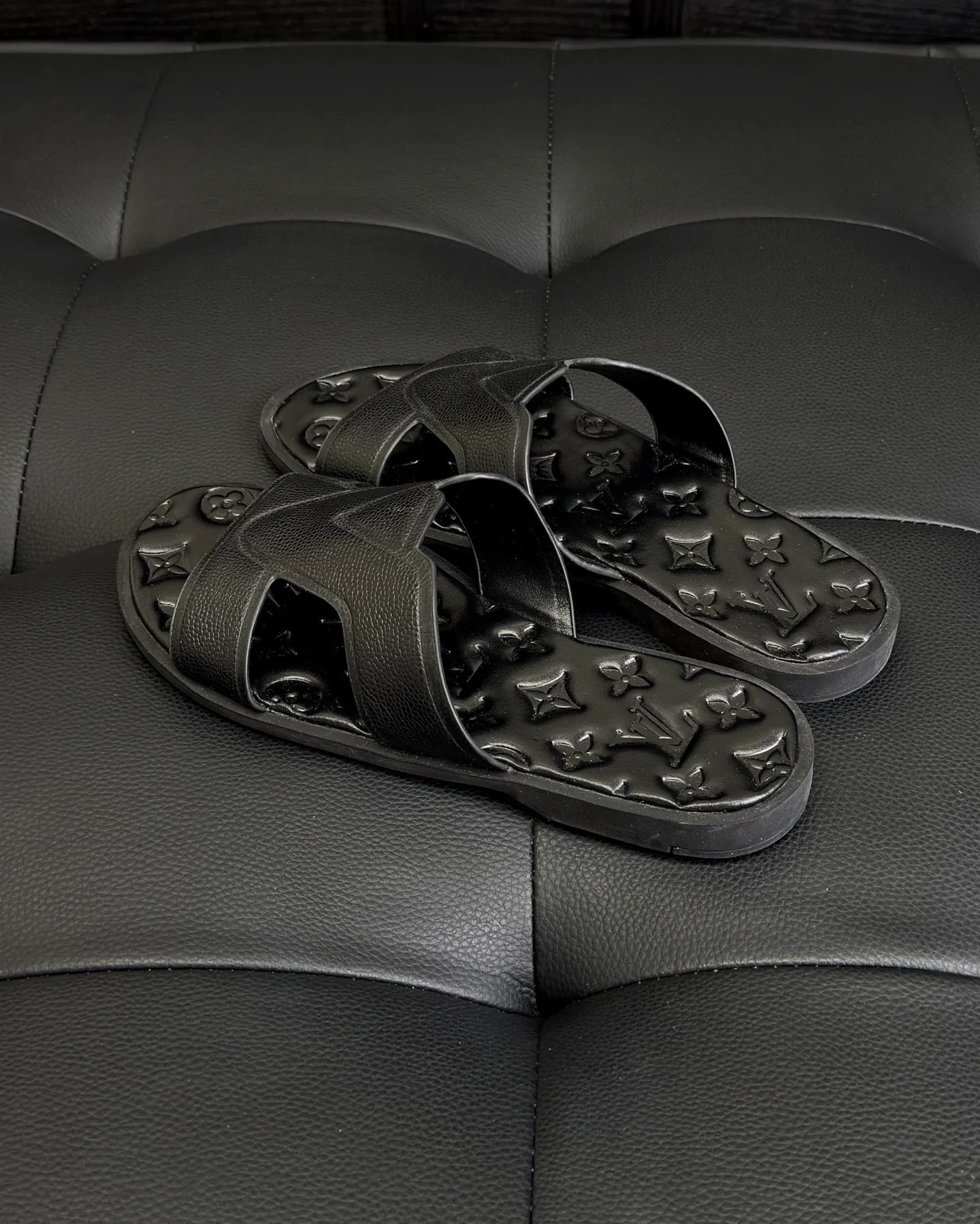LV SANDAL