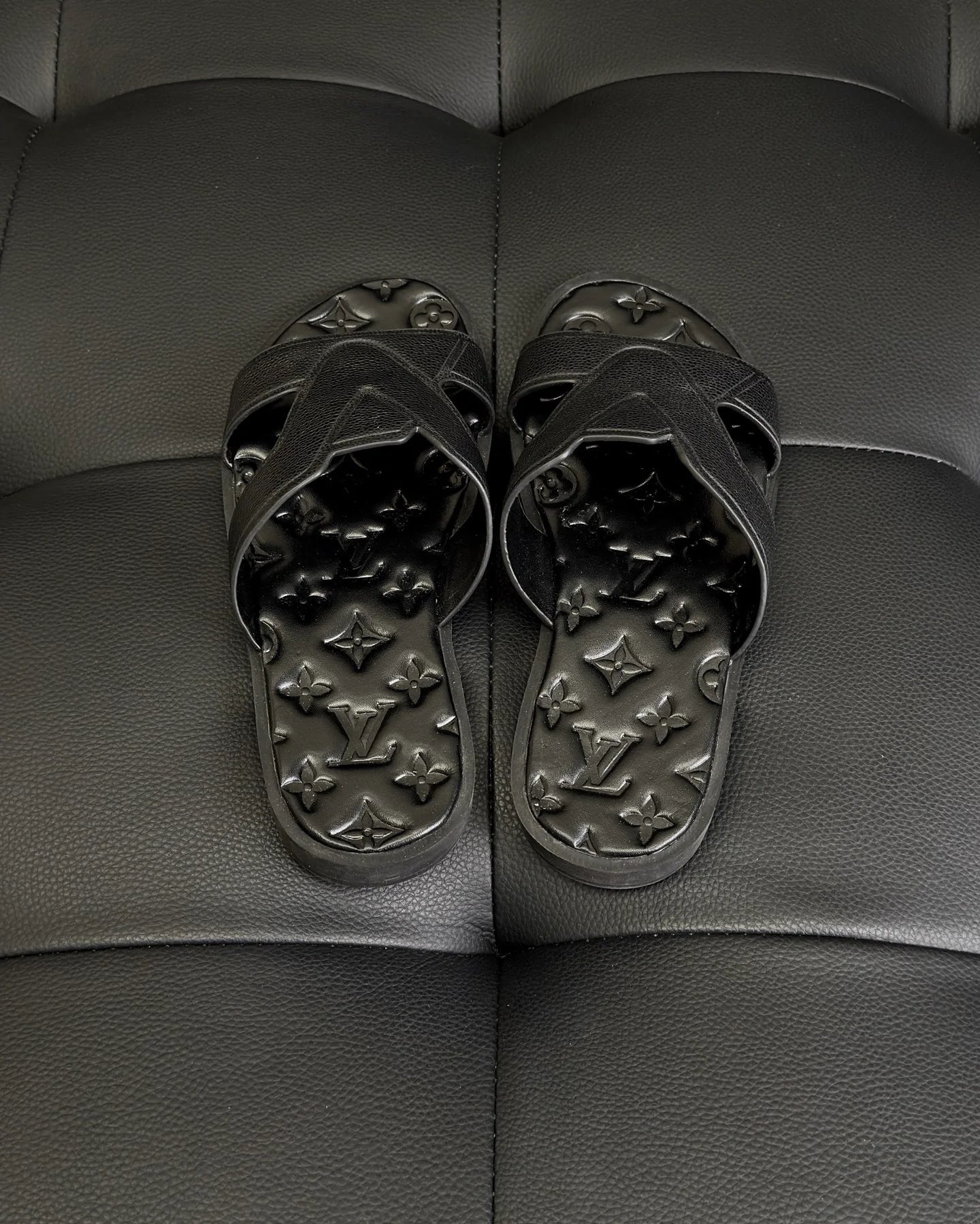 LV SANDAL