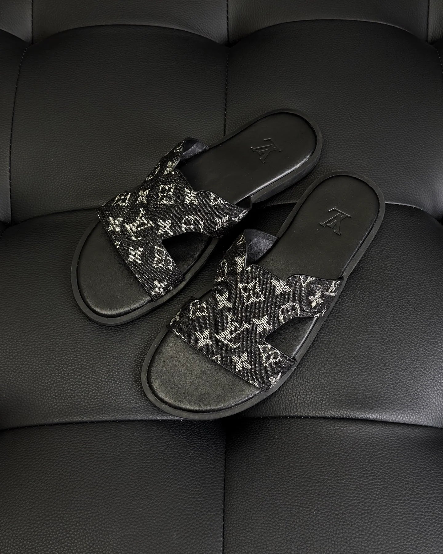 LV SANDAL