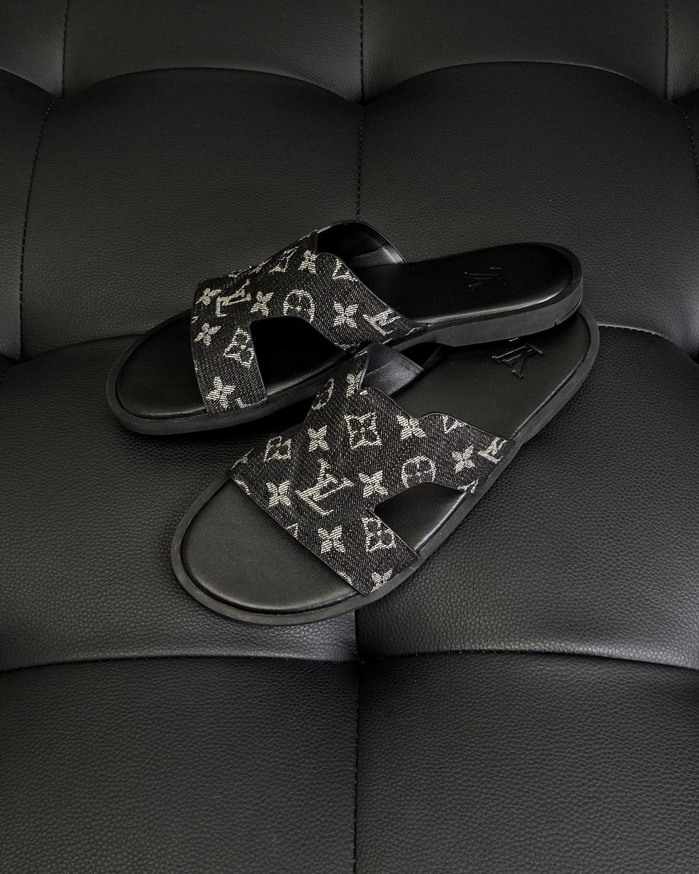 LV SANDAL