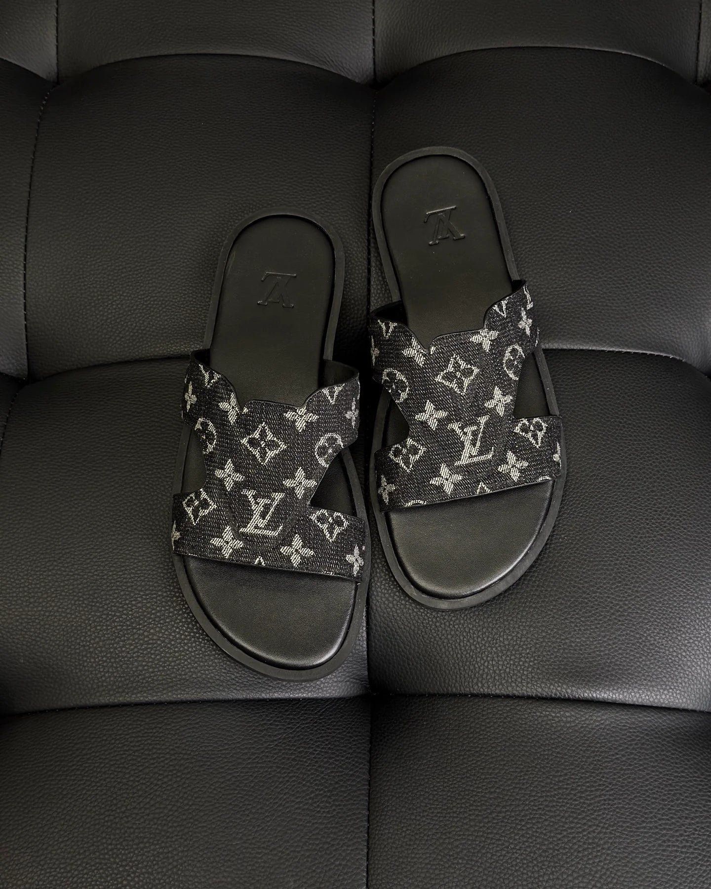 LV SANDAL