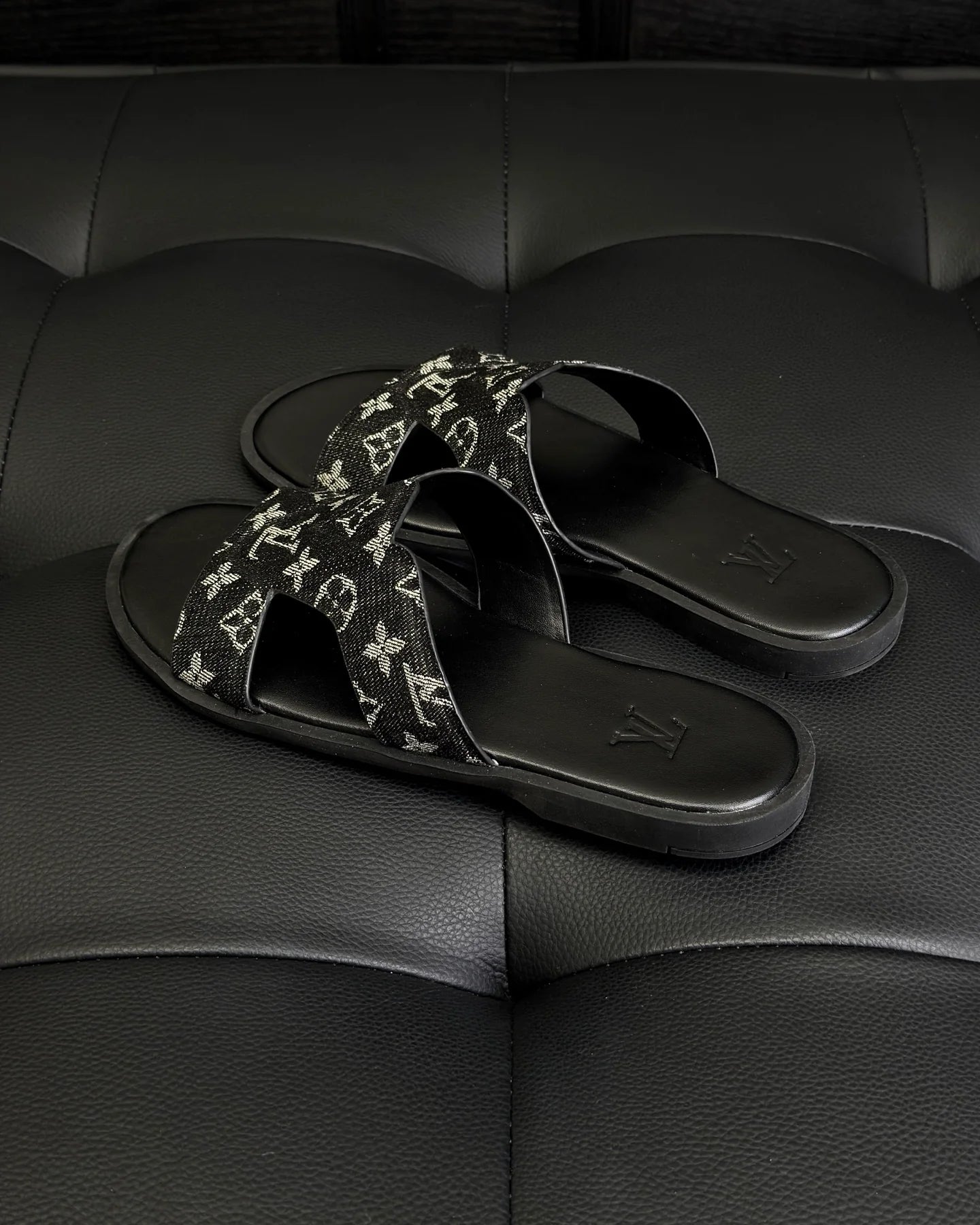 LV SANDAL
