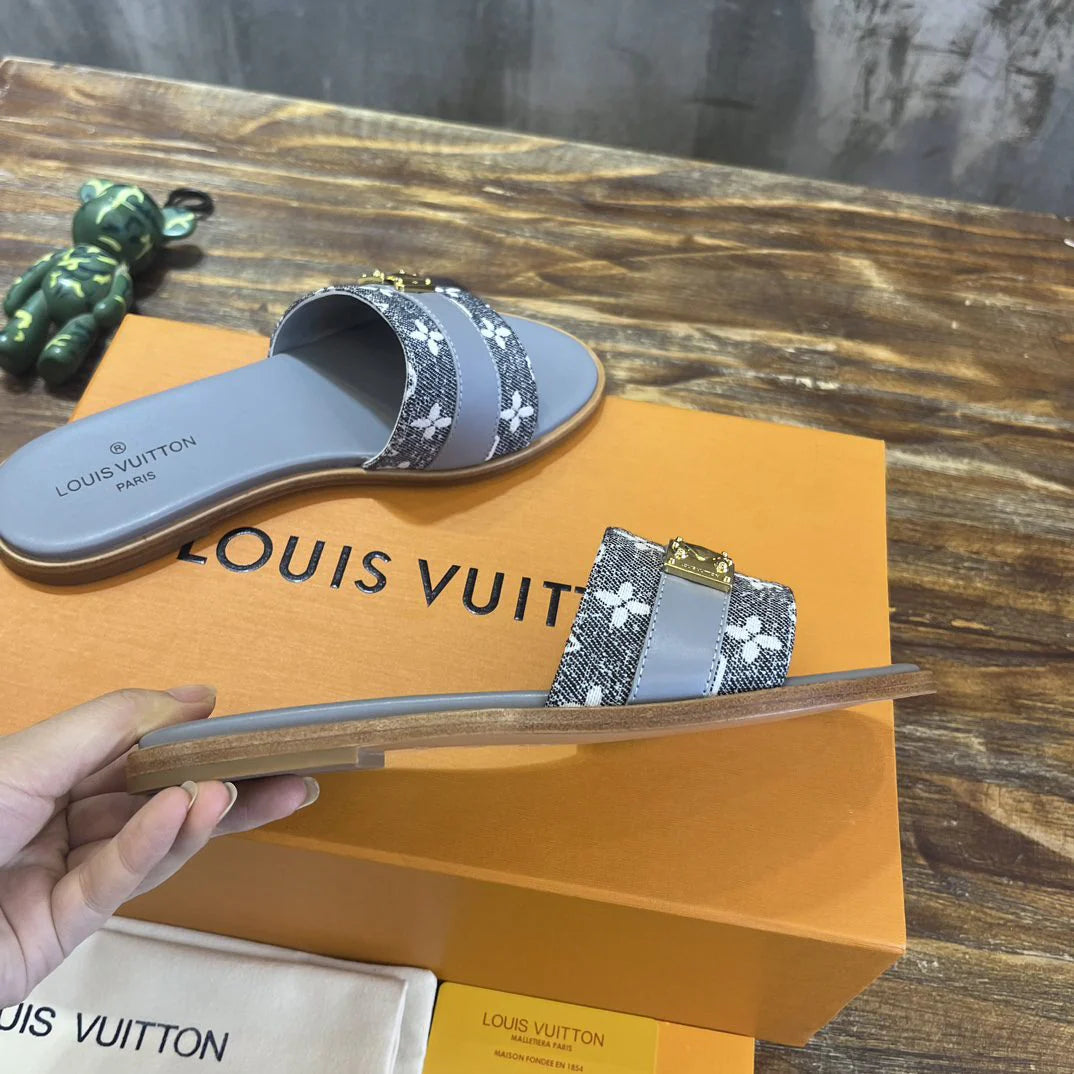 LV SANDAL