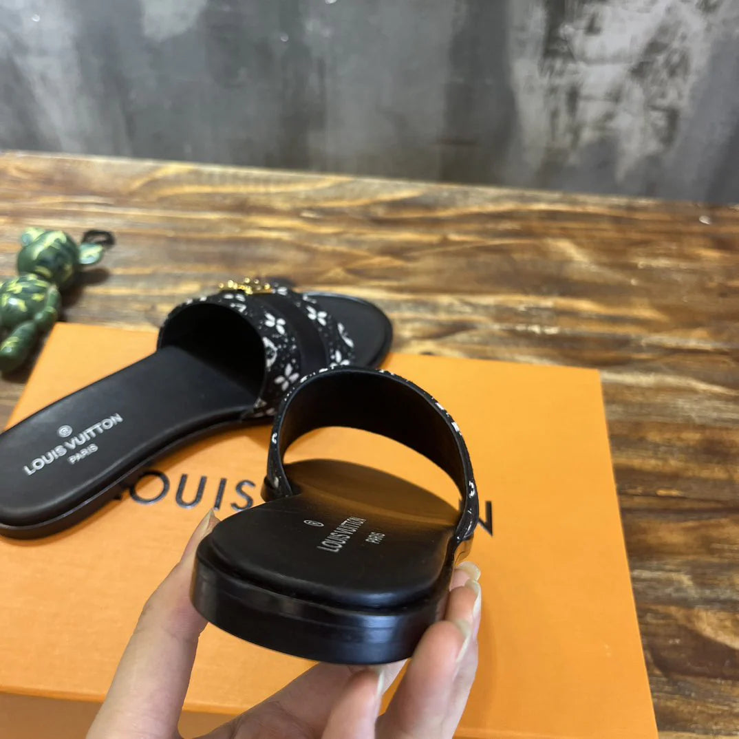 LV SANDAL