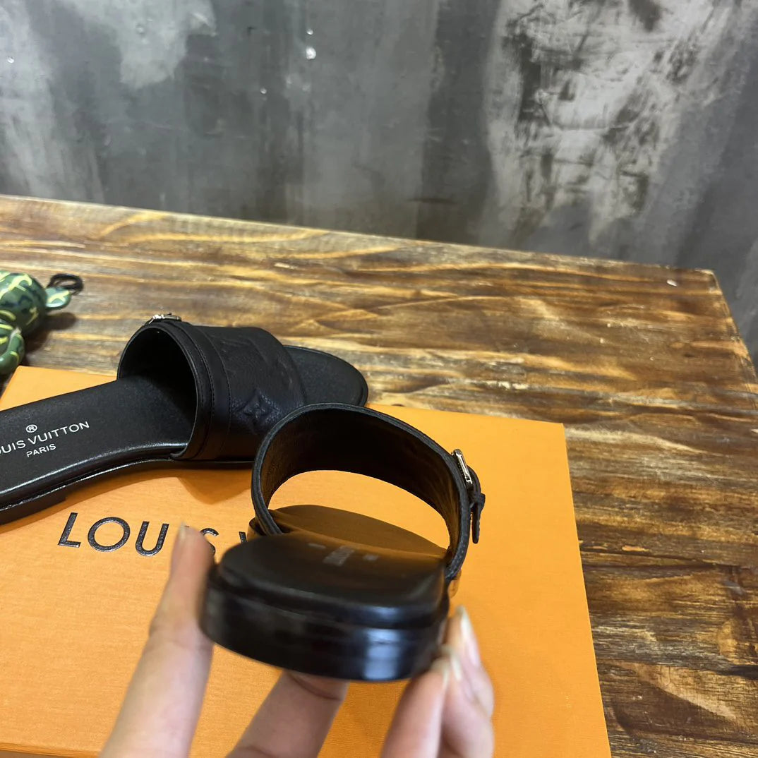 LV SANDAL