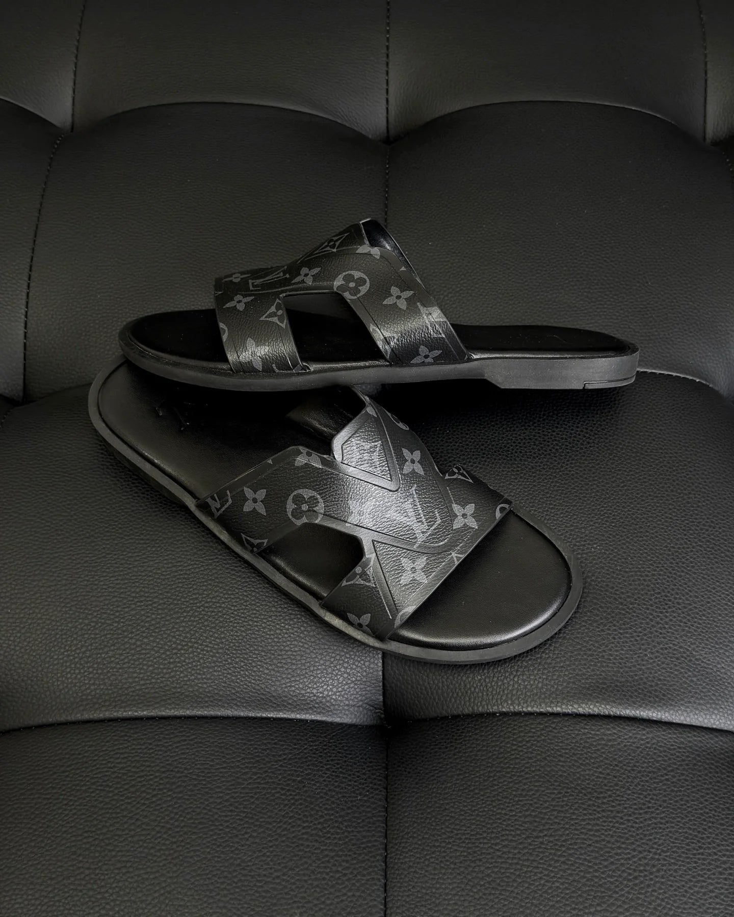 LV SANDAL