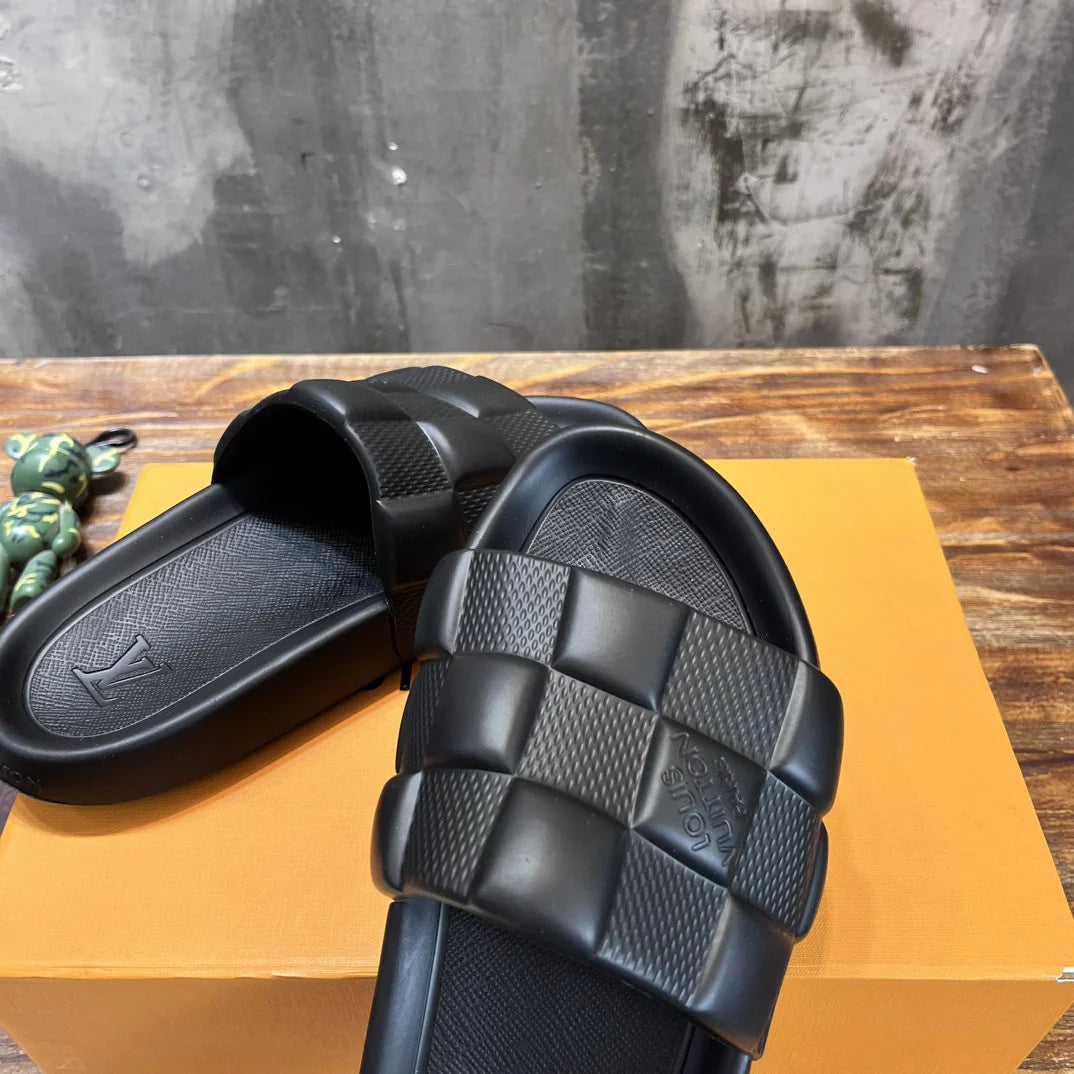 LV SANDAL