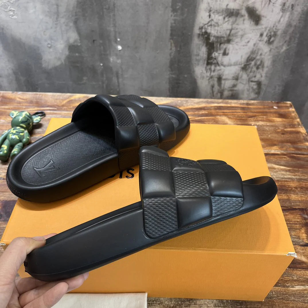 LV SANDAL