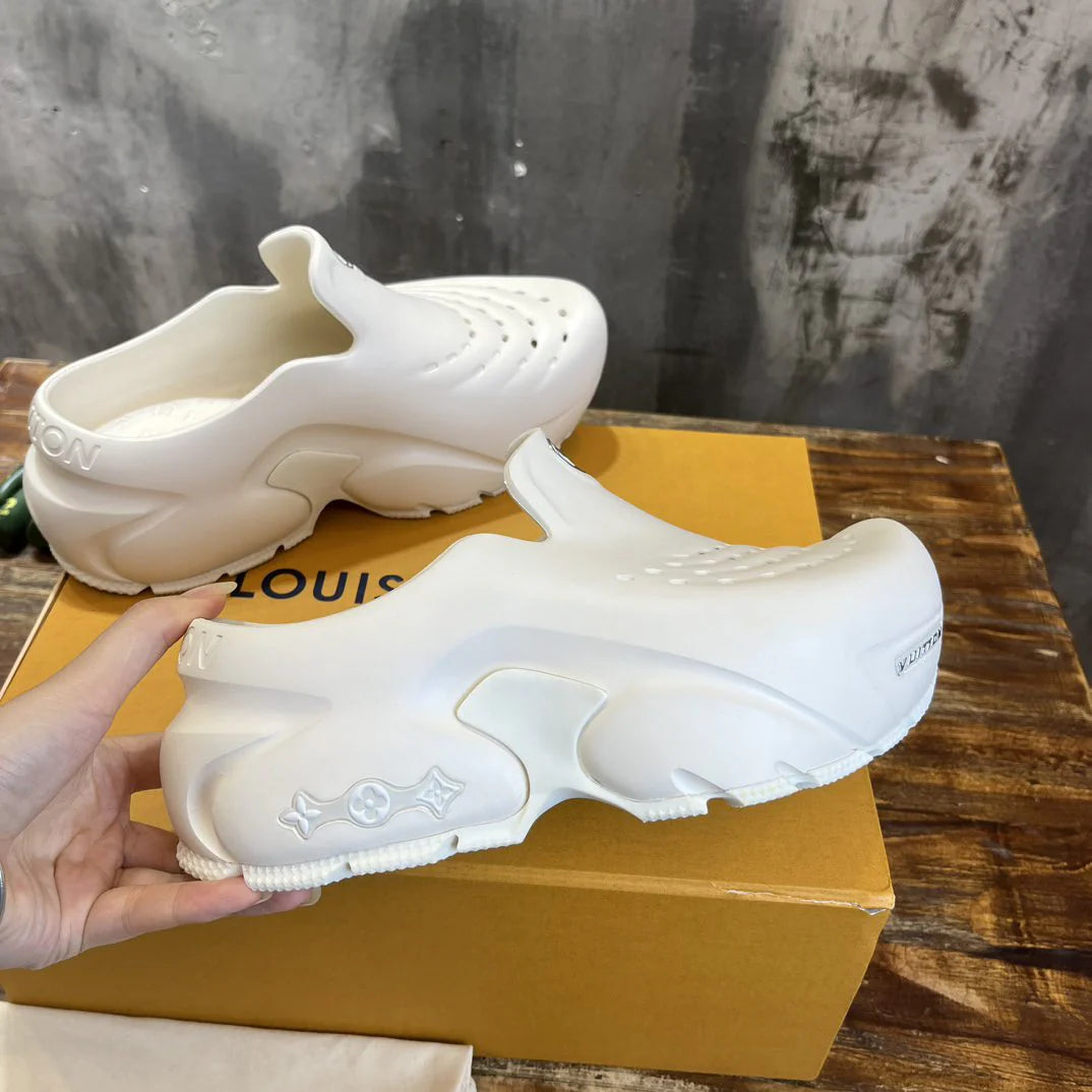 LV SANDAL