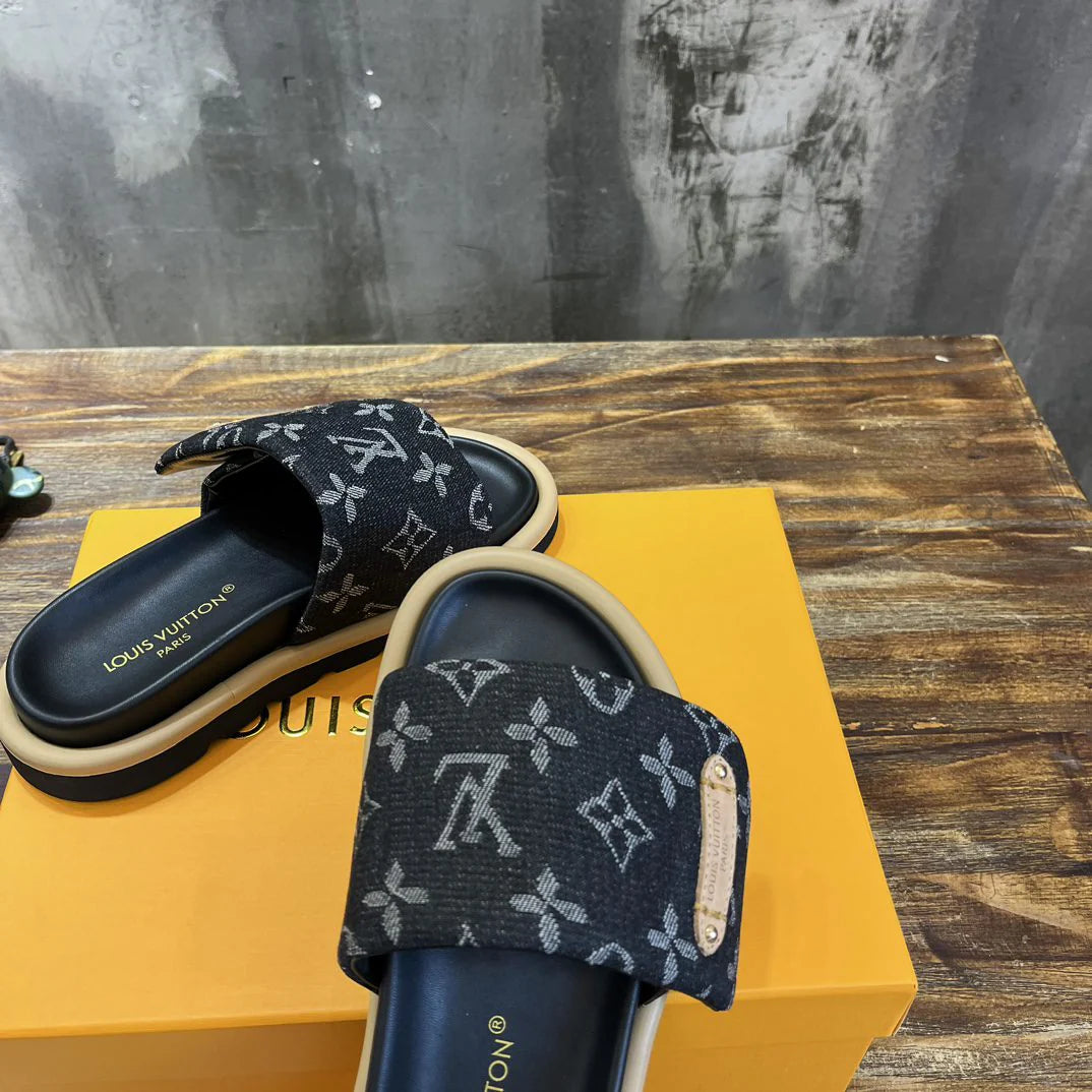 LV SANDAL