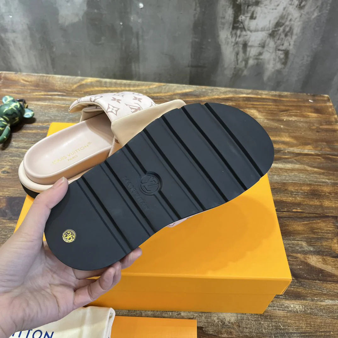 LV SANDAL