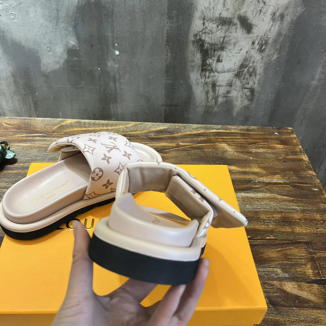 LV SANDAL