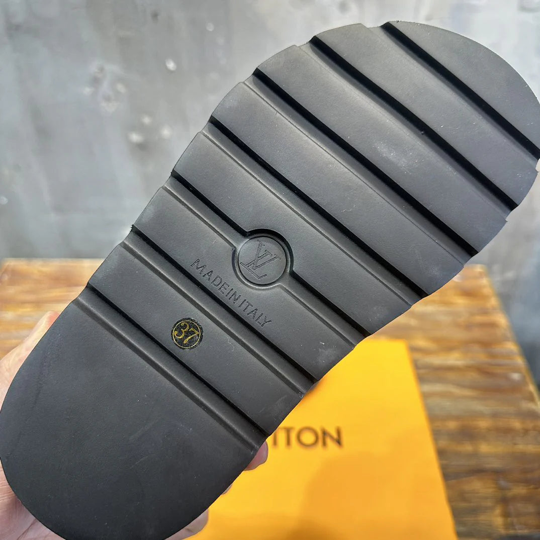LV SANDAL