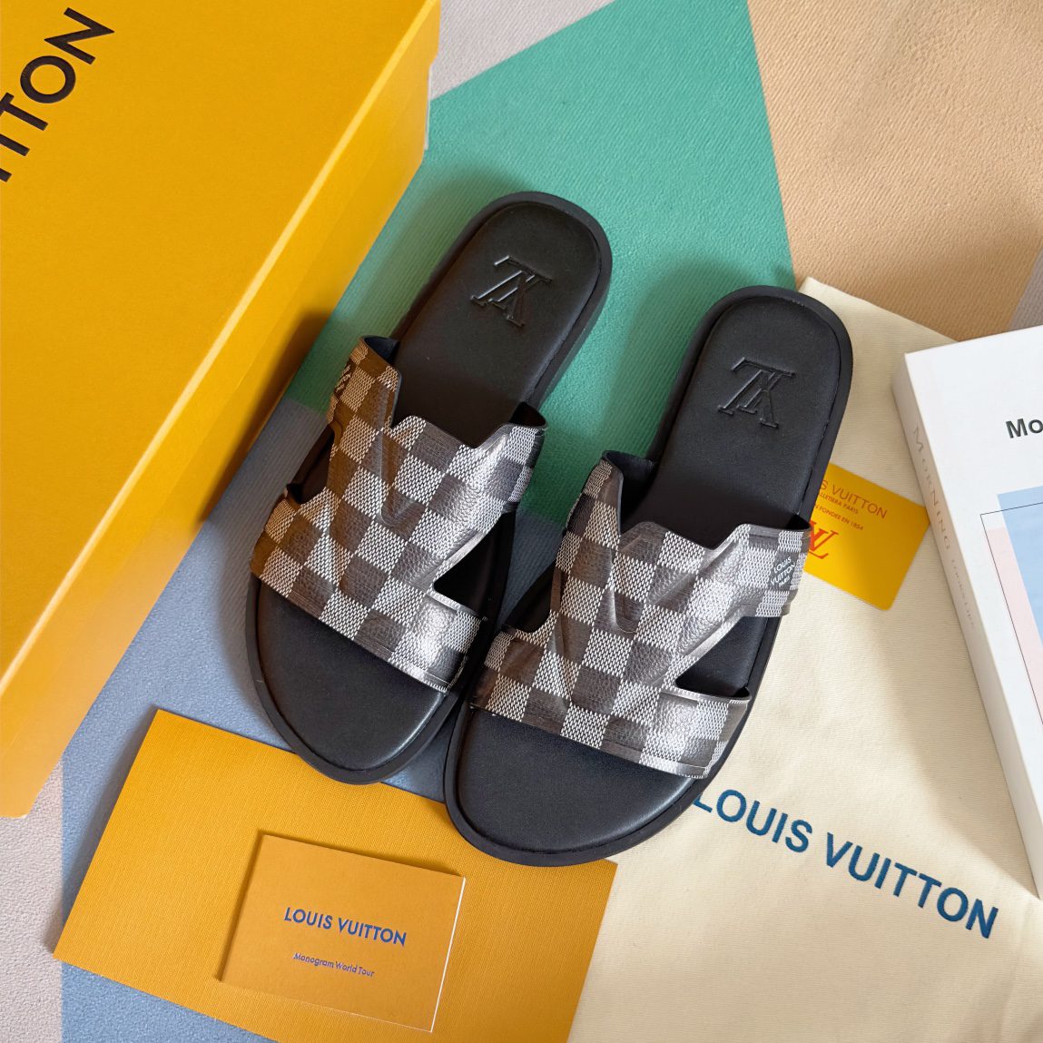 LV SANDAL