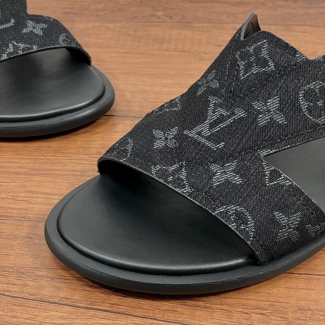 LV SANDAL