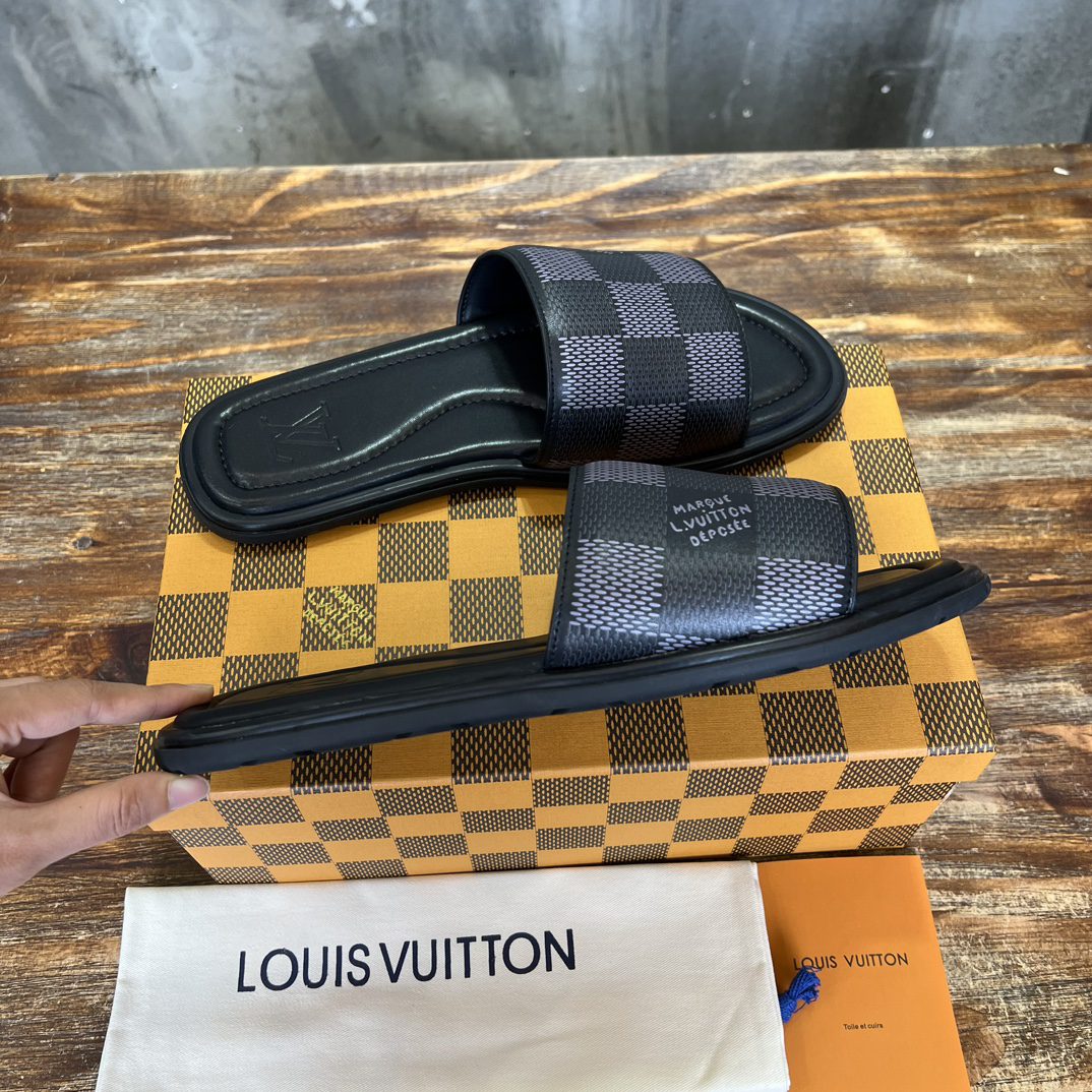 LV SANDAL