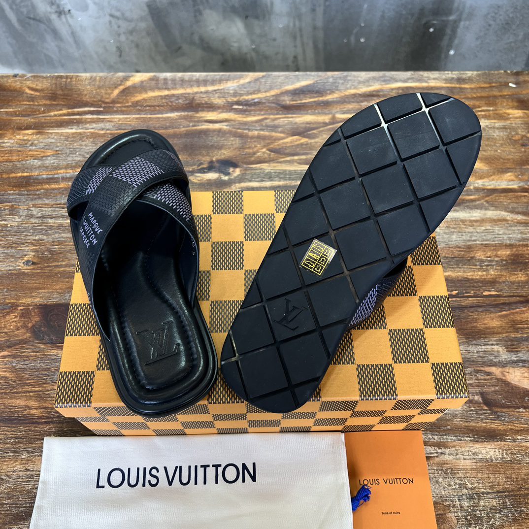 LV SANDAL