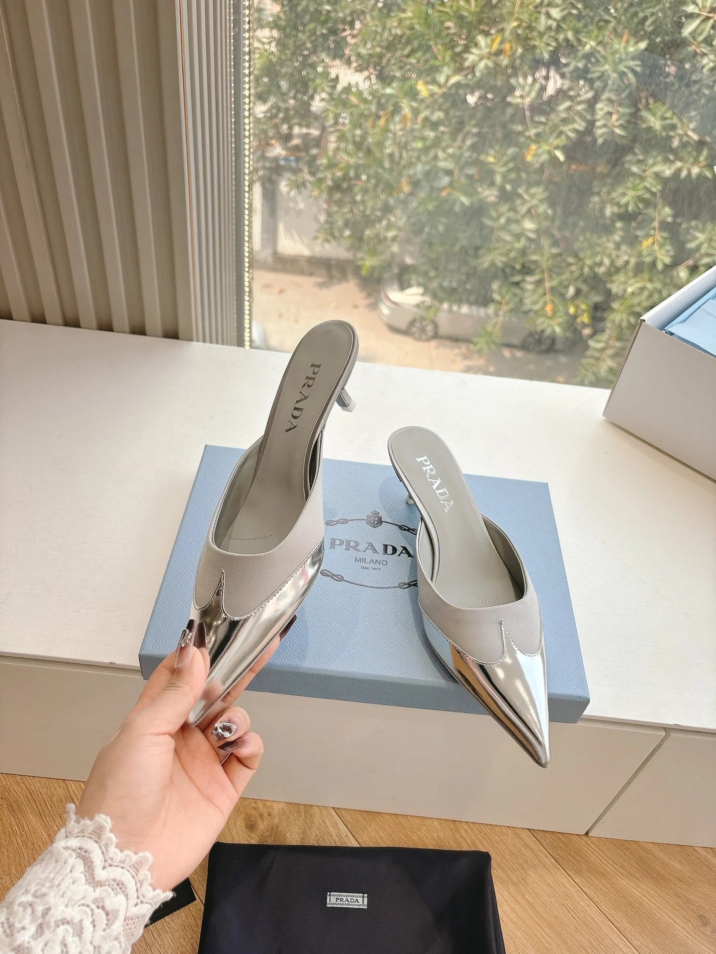 LV SANDAL 311