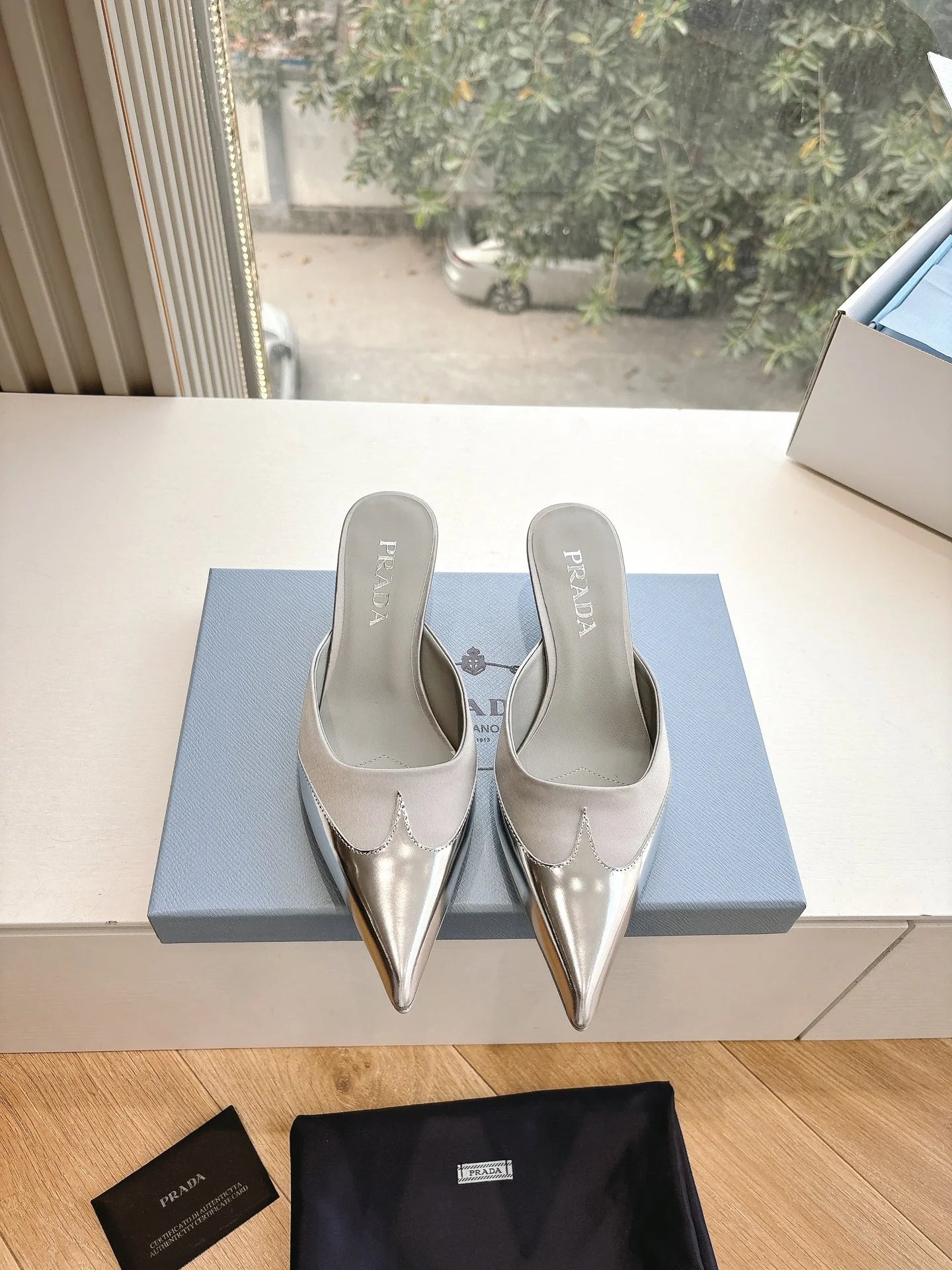 LV SANDAL 311