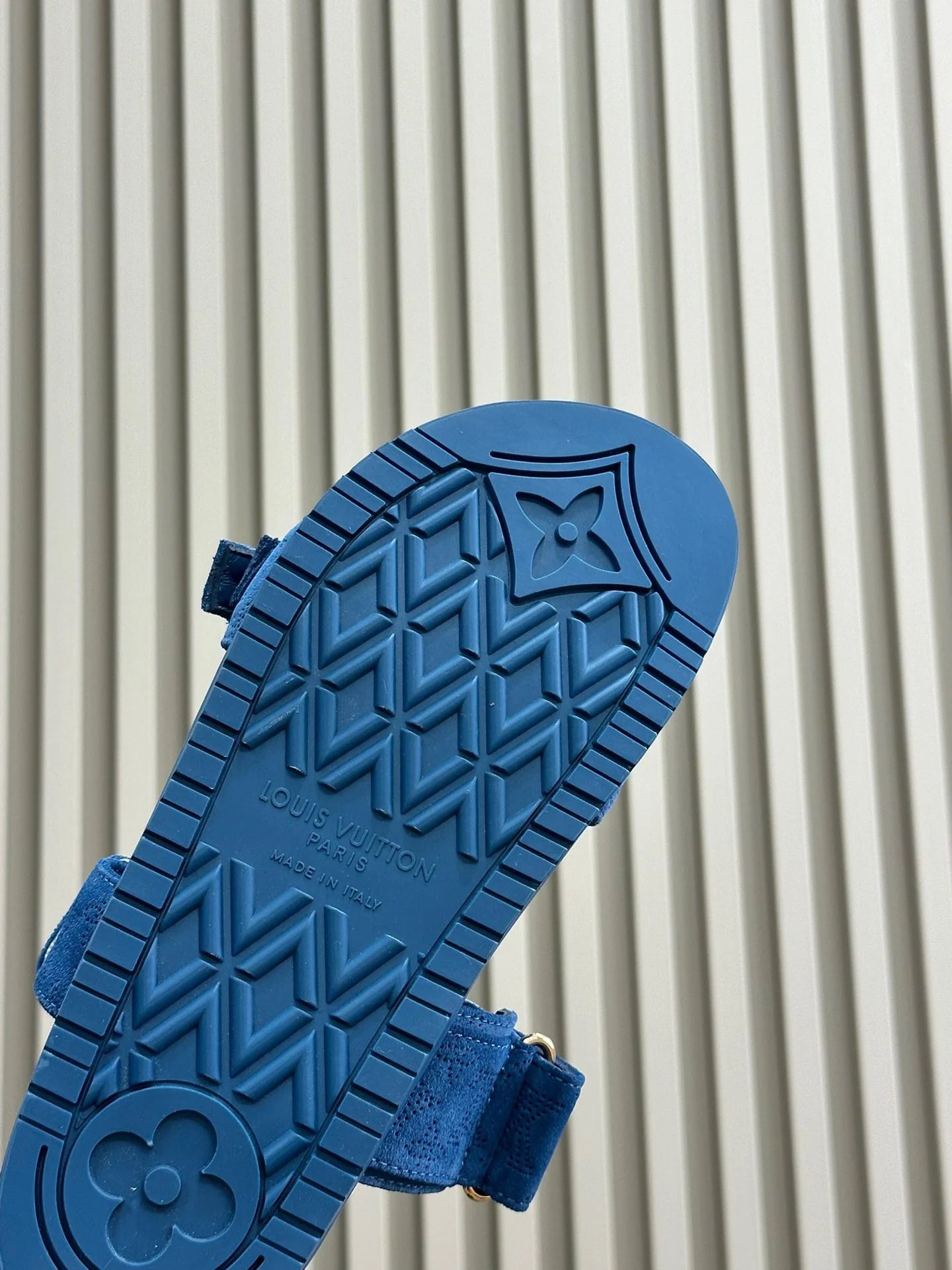 LV SANDAL