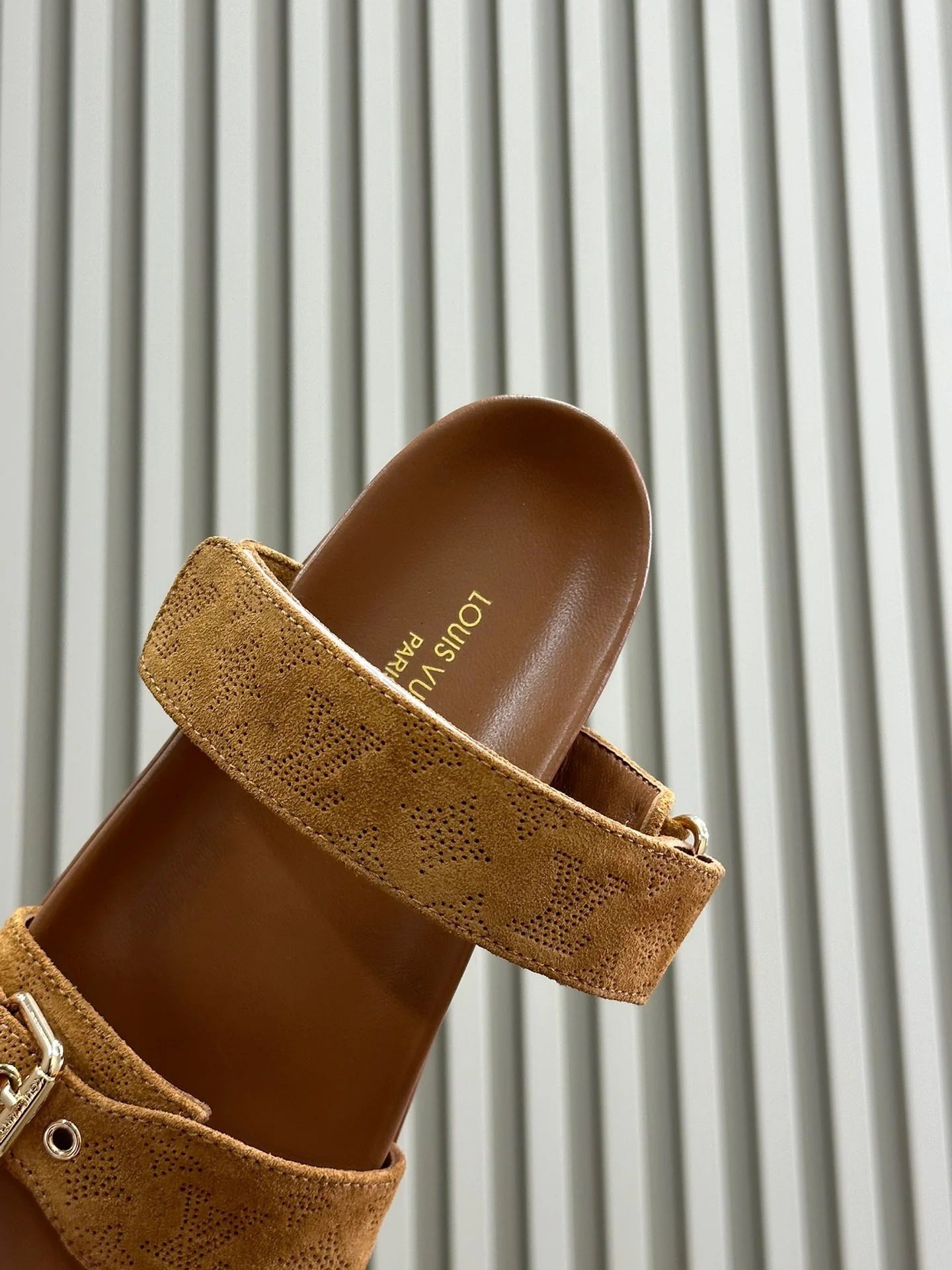 LV SANDAL
