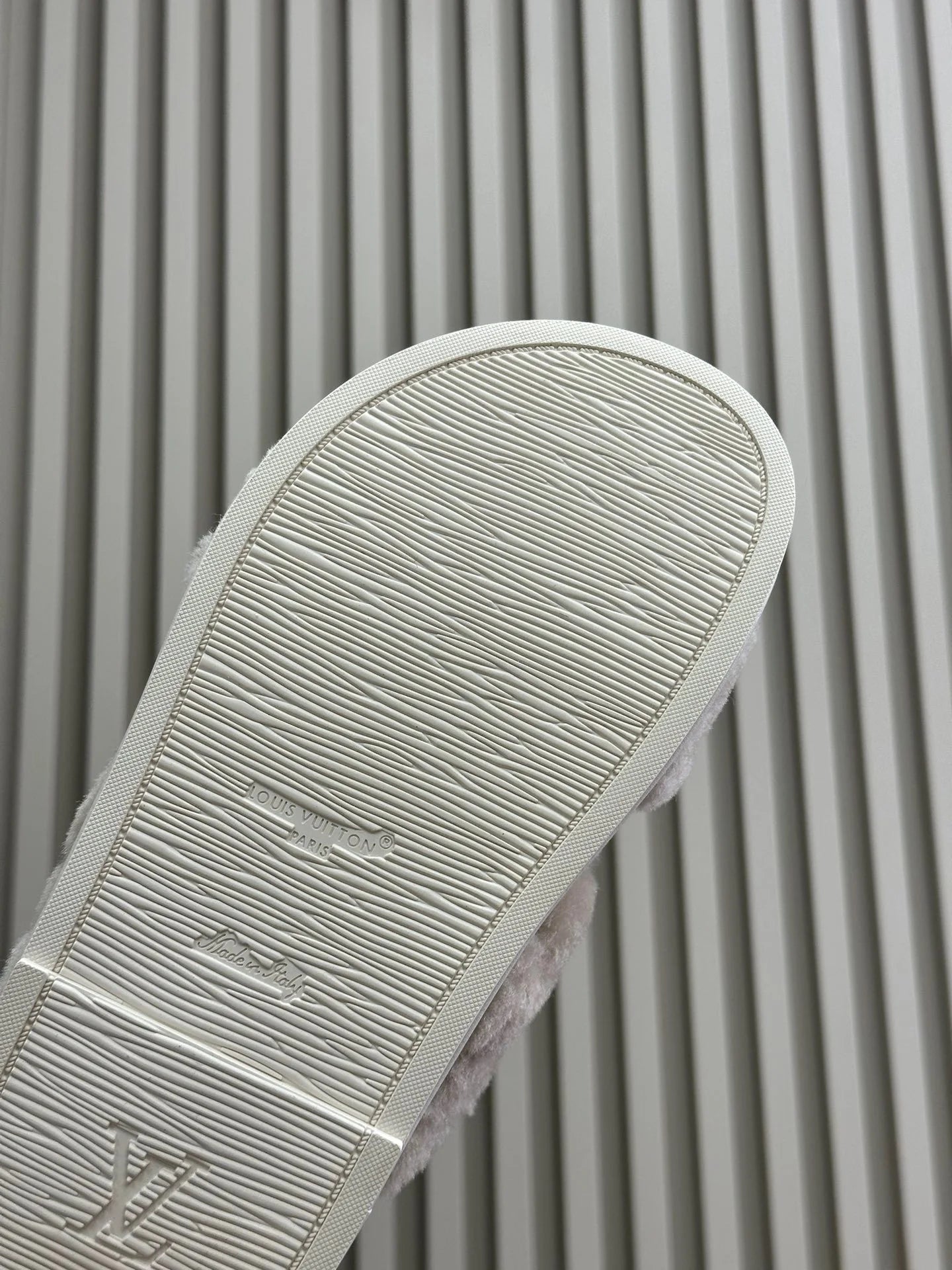 LV SANDAL