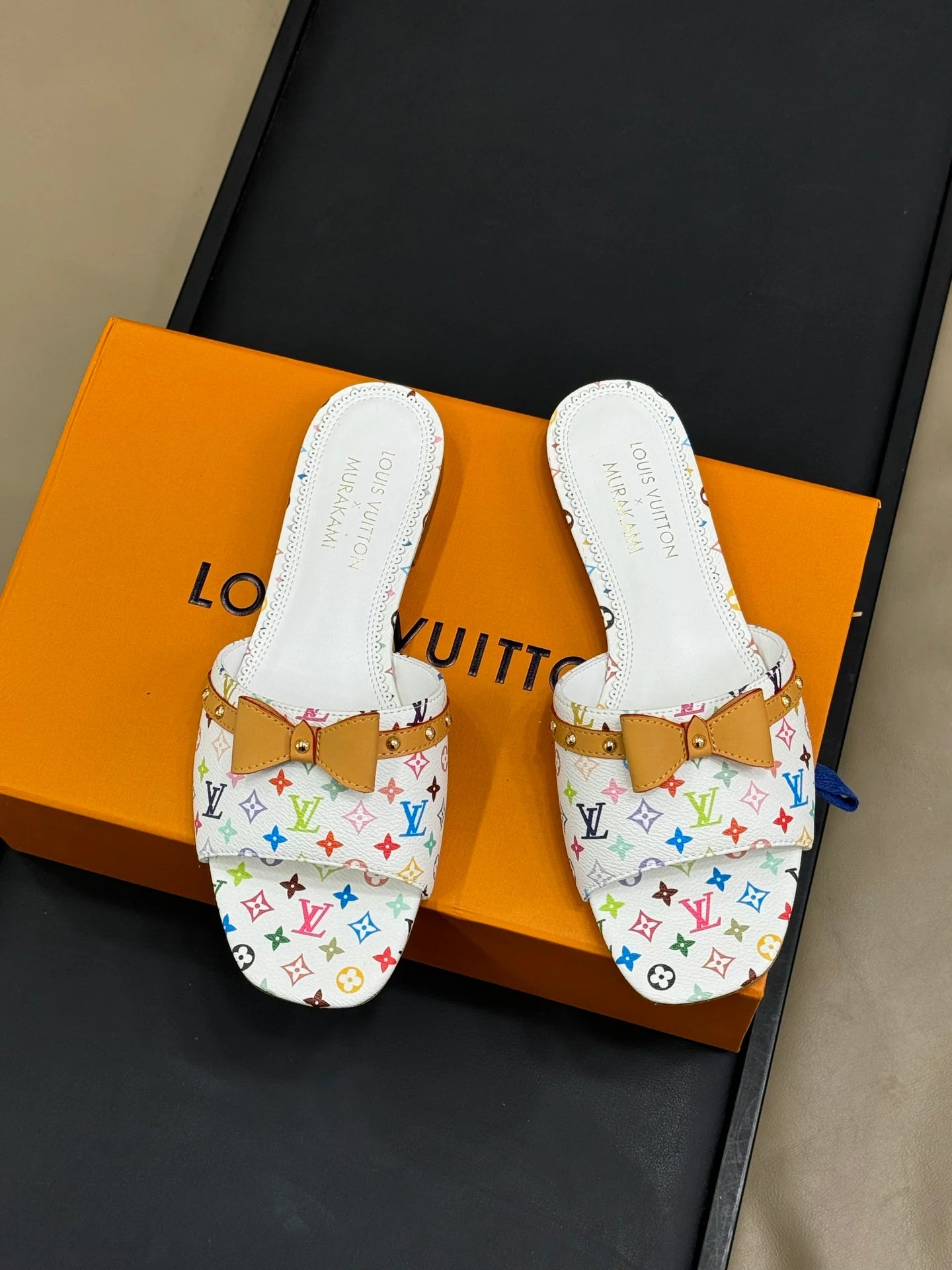 LV SANDAL
