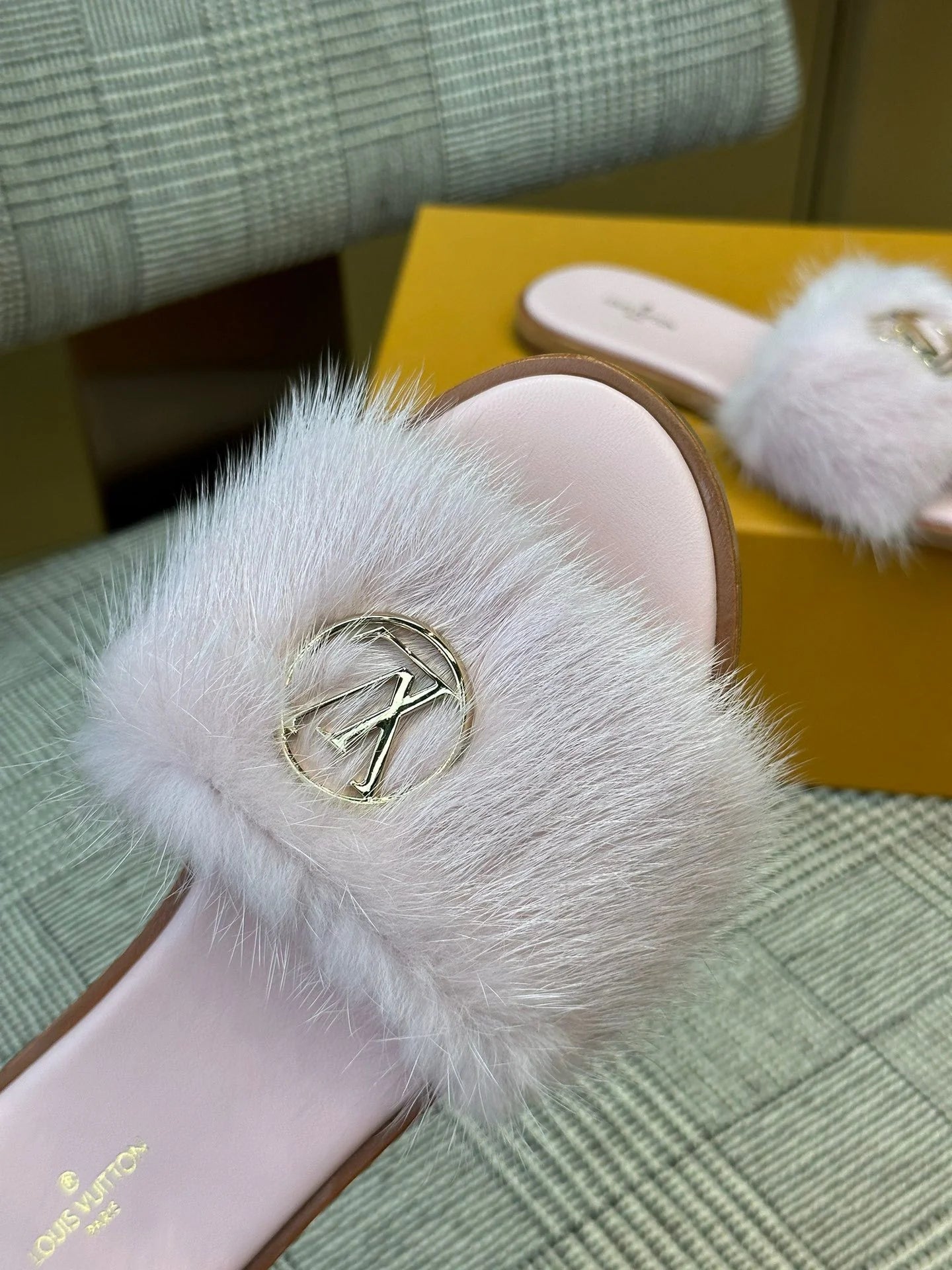 LV SANDAL