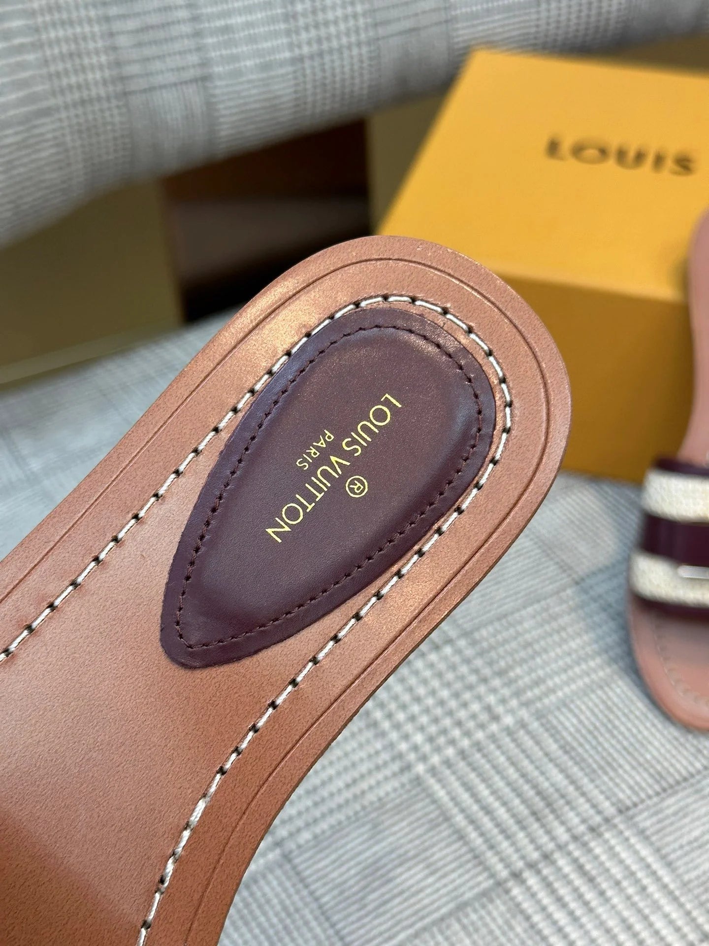 LV SANDAL