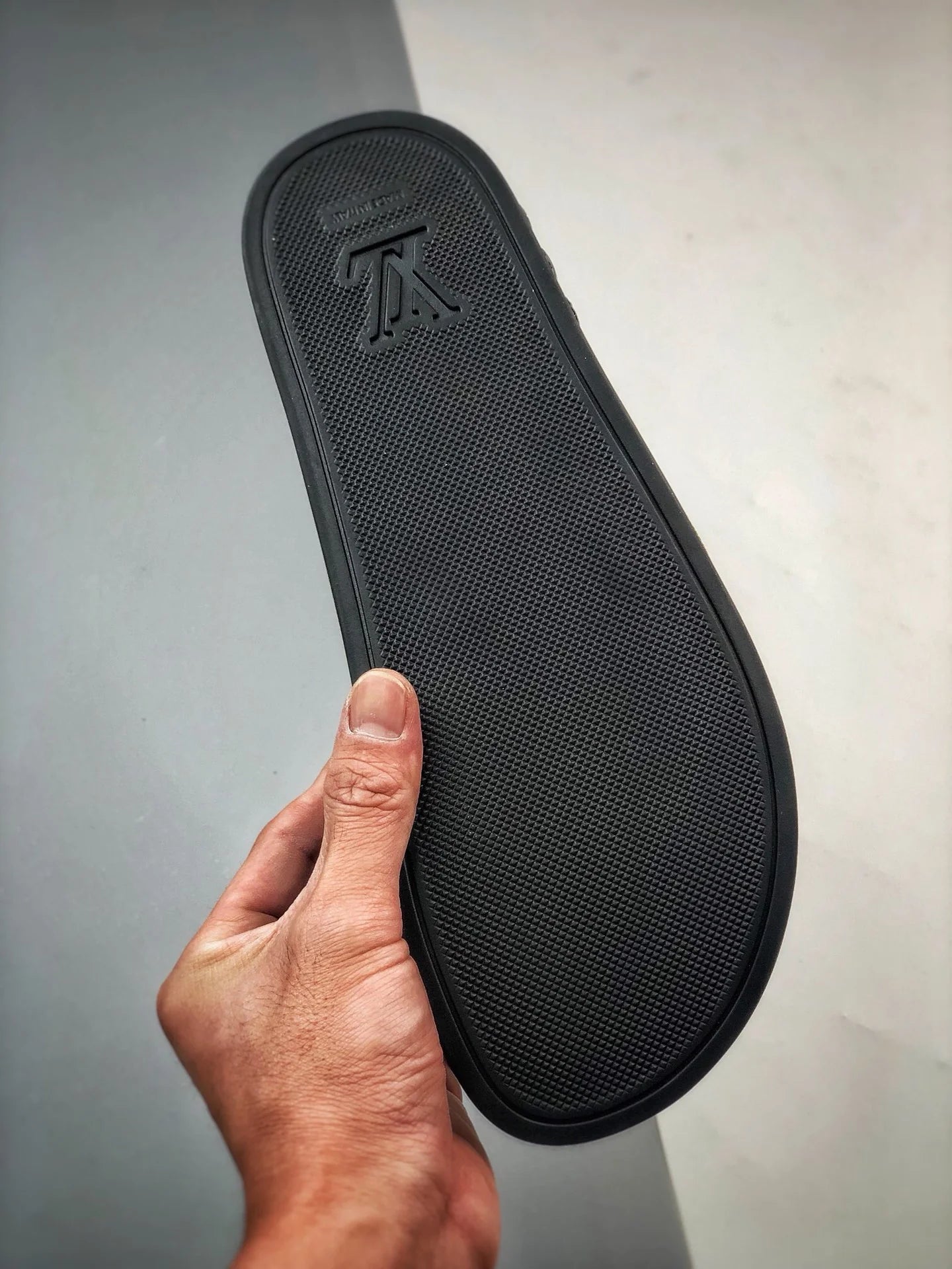 LV SANDAL