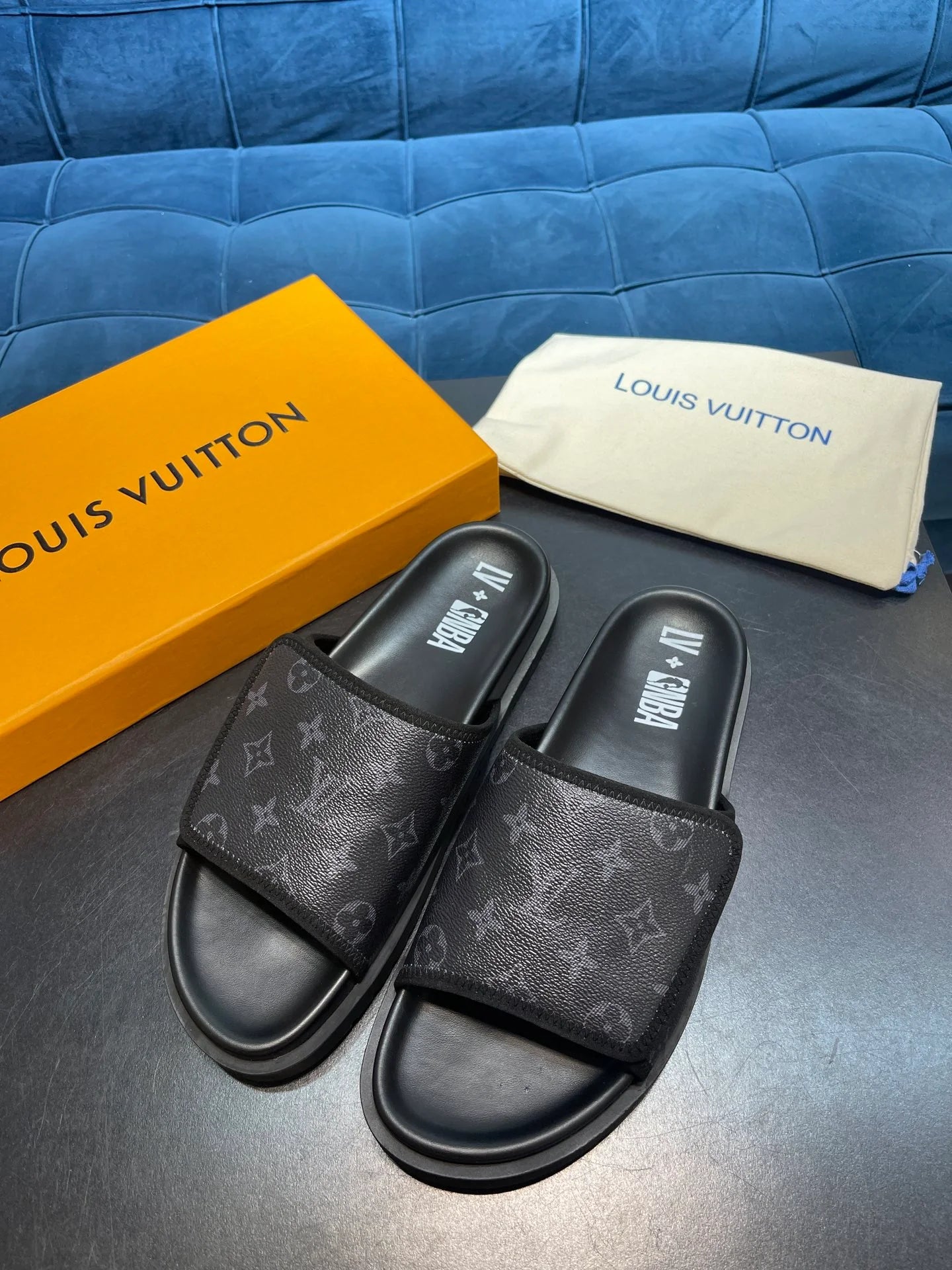 LV SANDAL