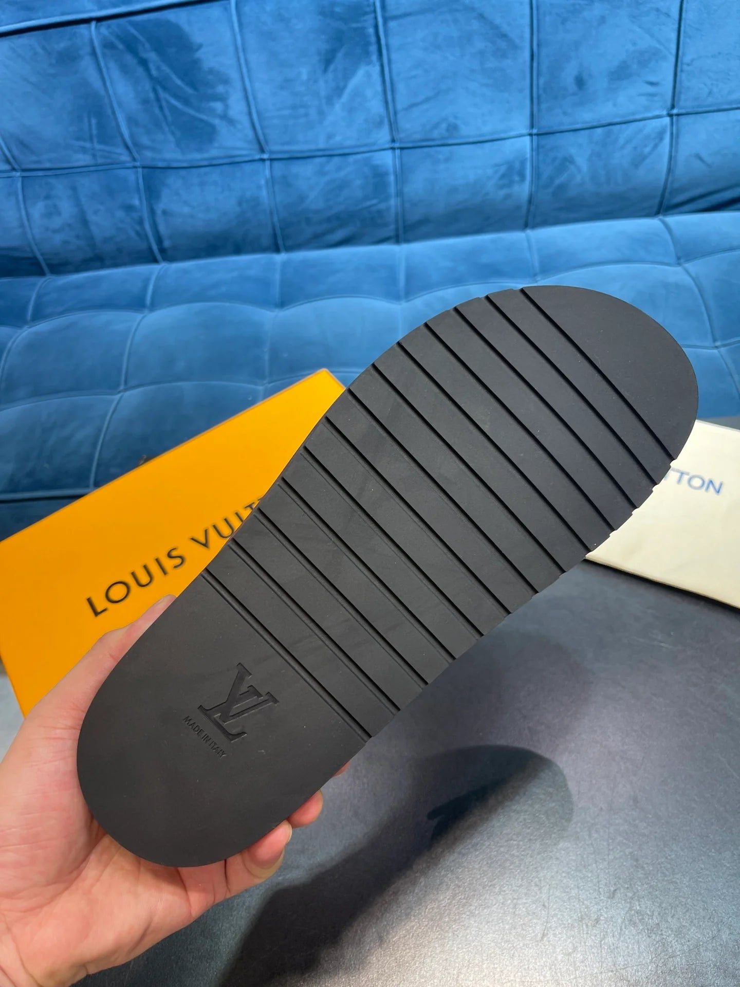 LV SANDAL