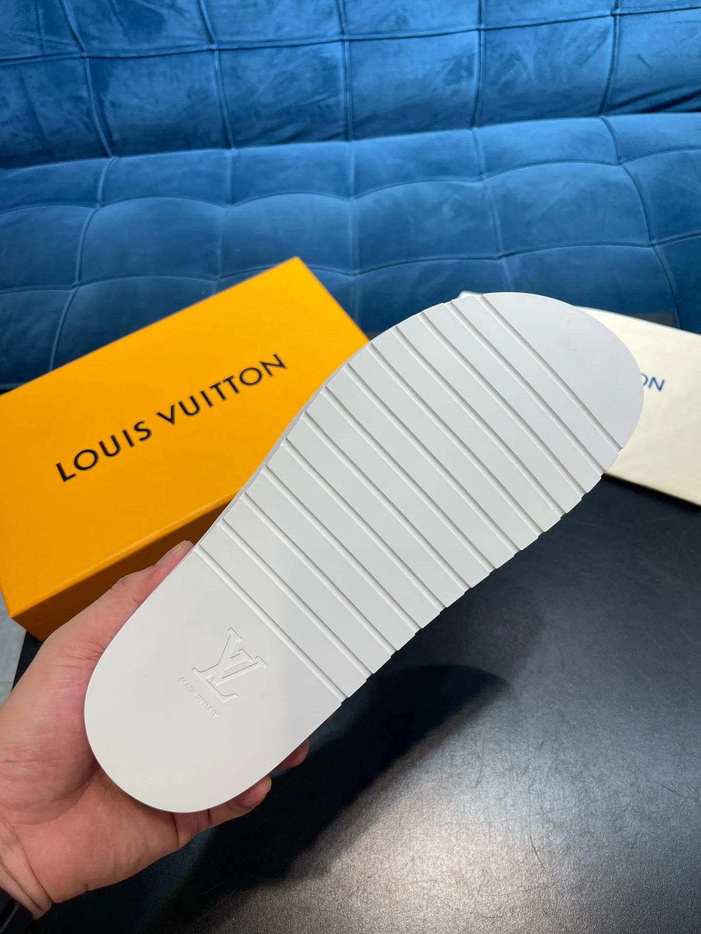 LV SANDAL