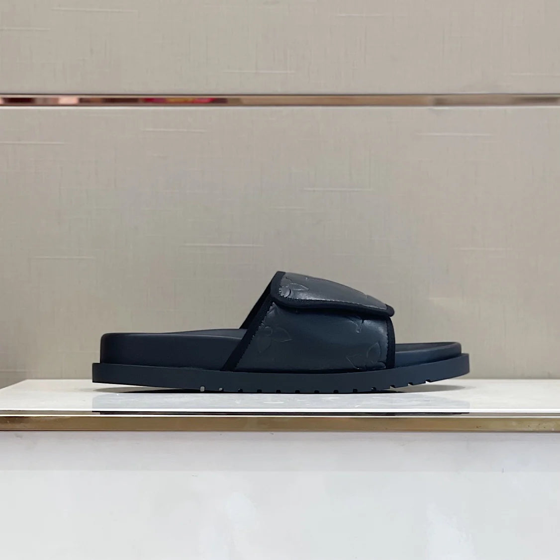 LV SANDAL