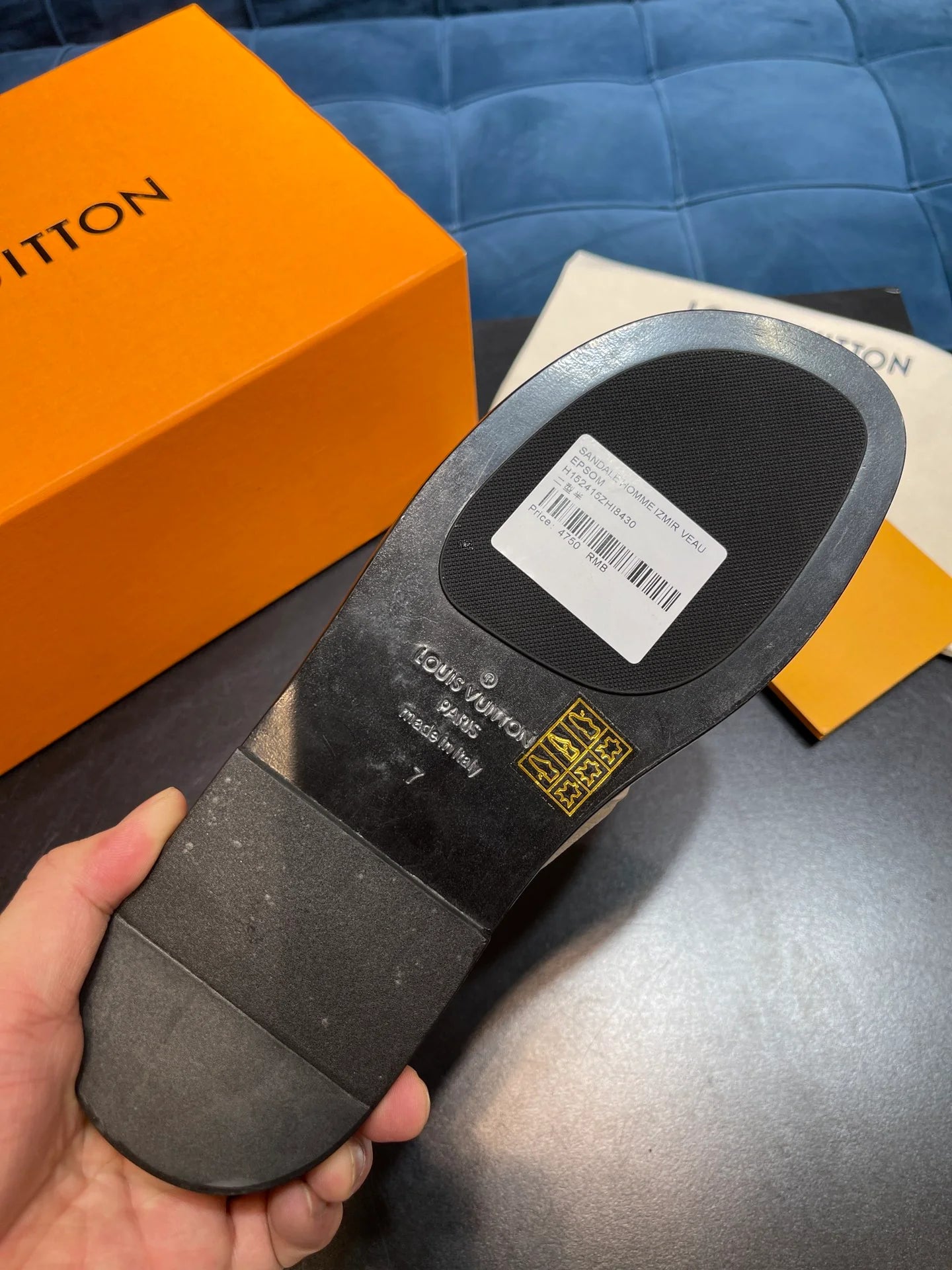 LV SANDAL