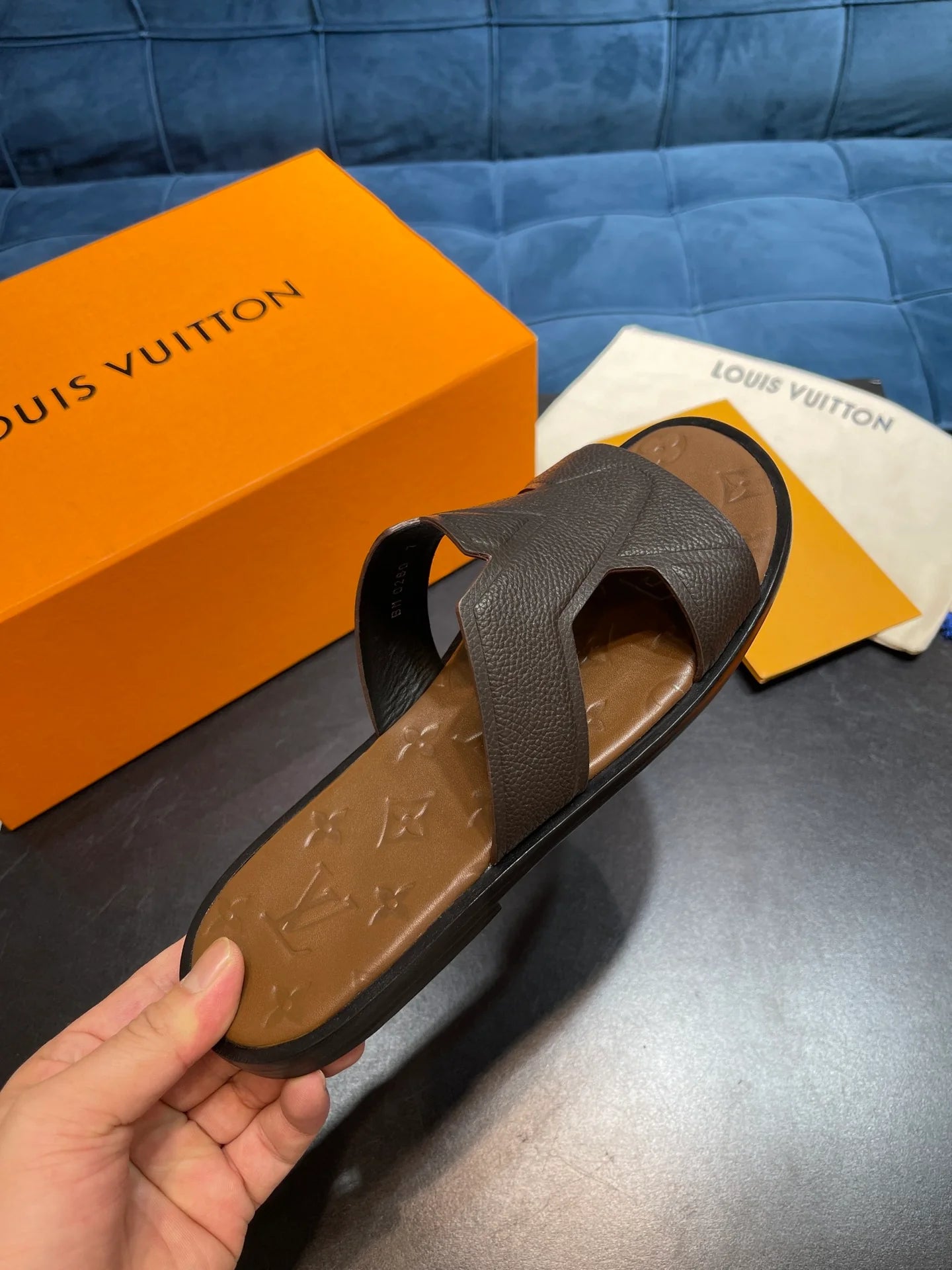 LV SANDAL