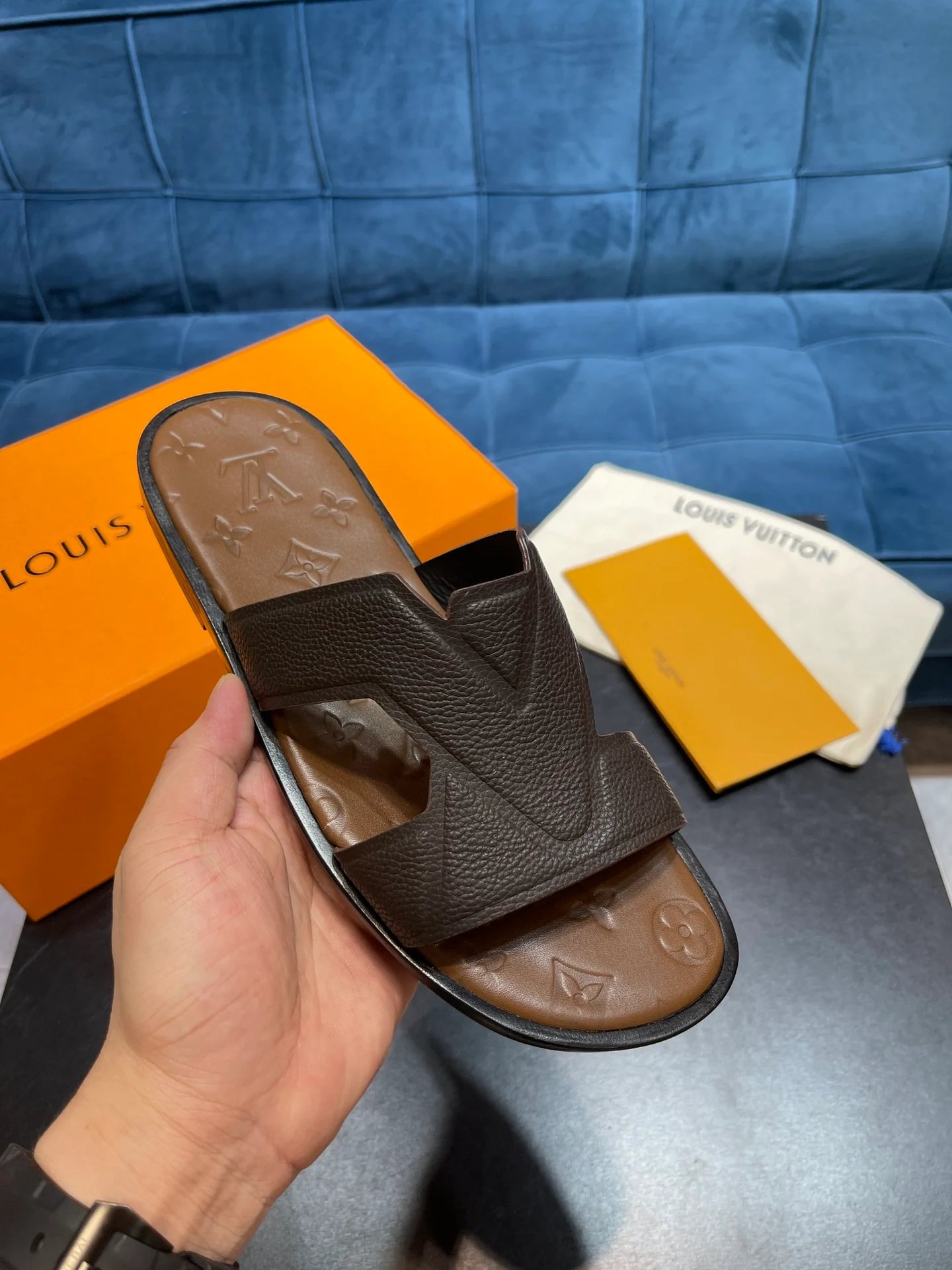 LV SANDAL