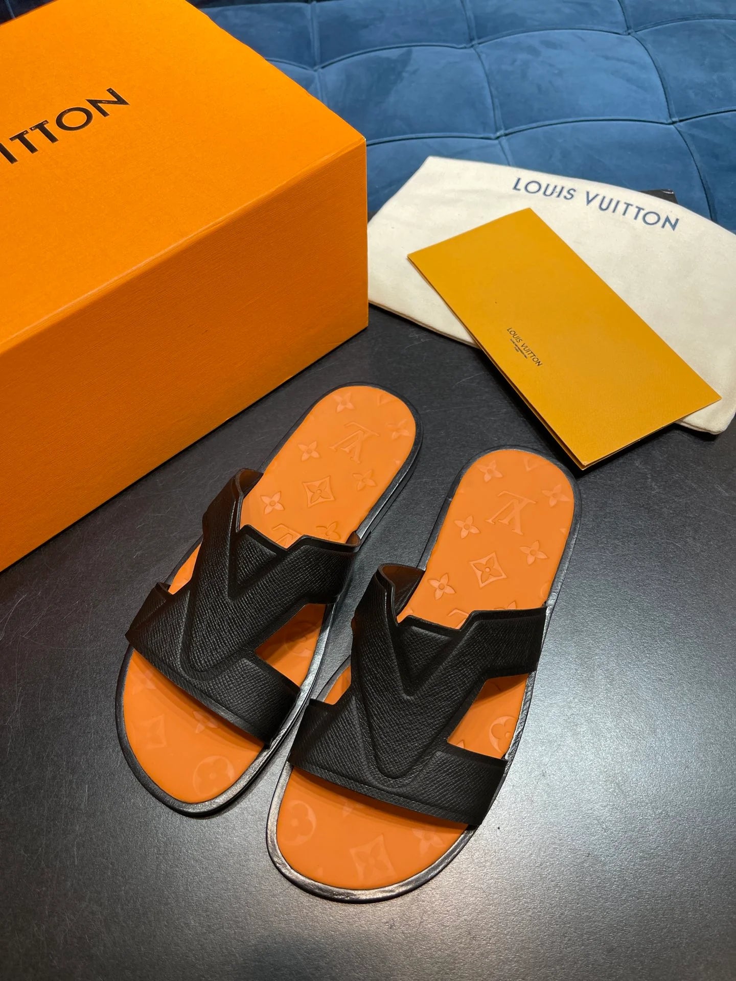 LV SANDAL