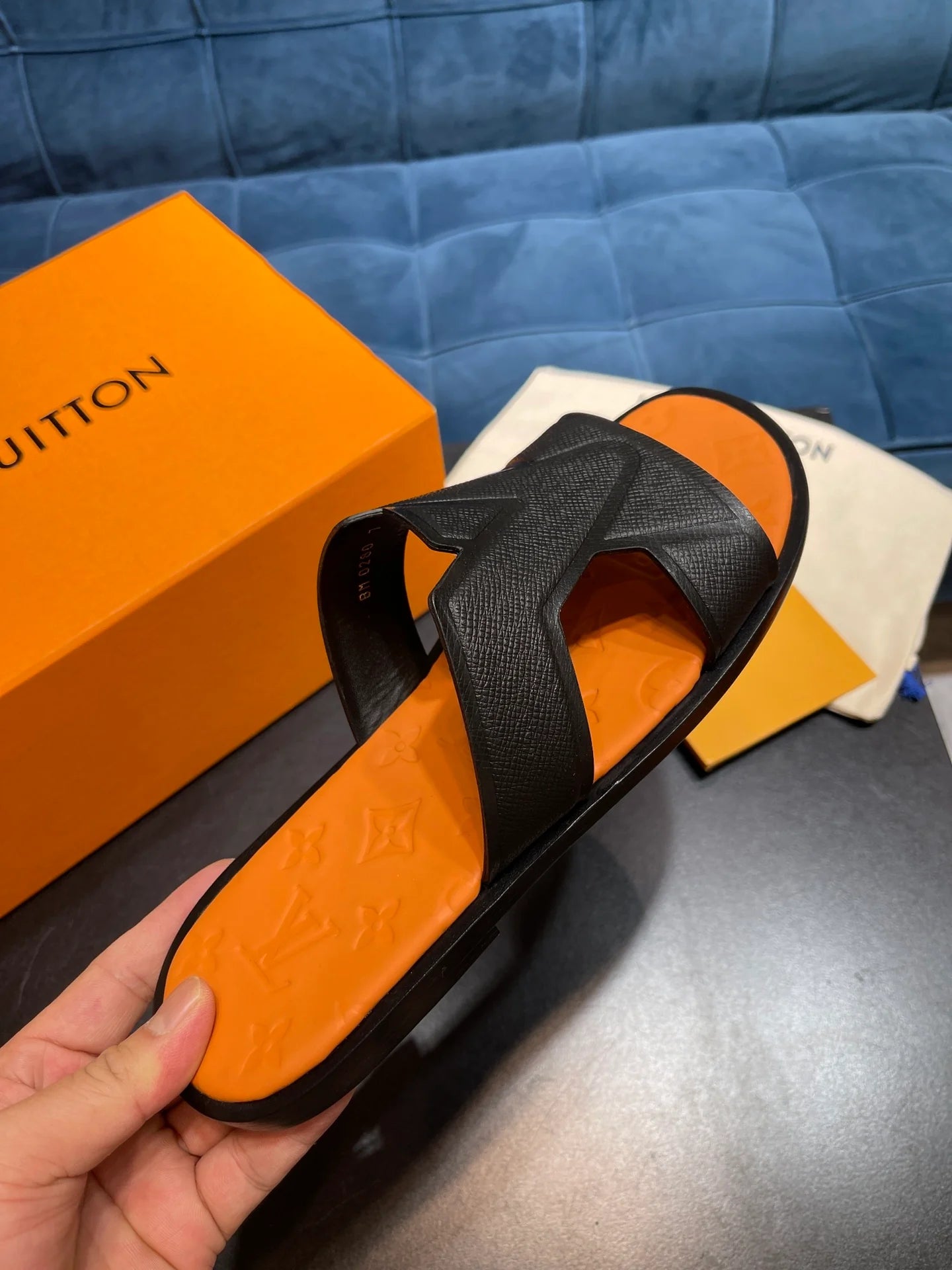 LV SANDAL