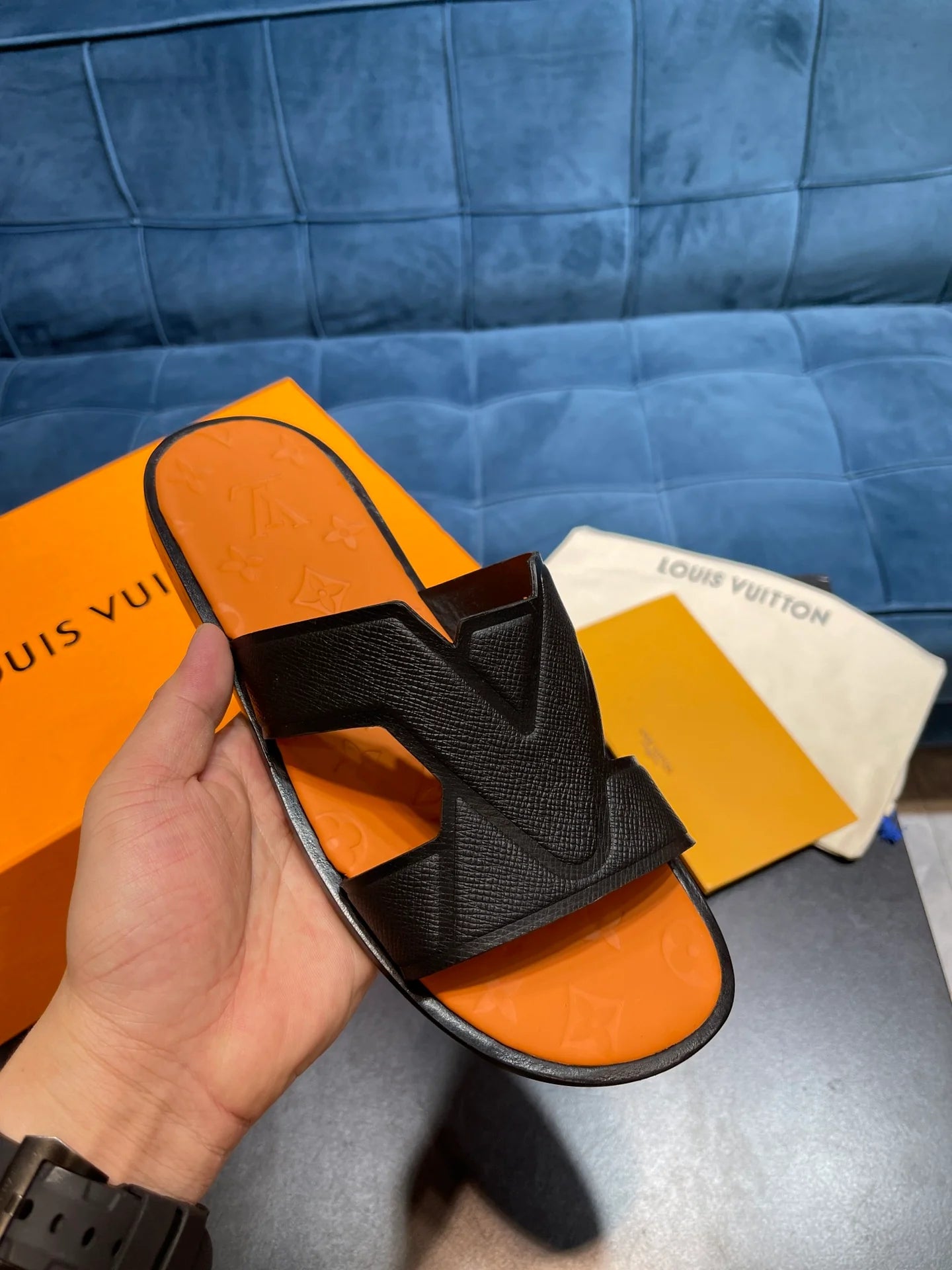 LV SANDAL